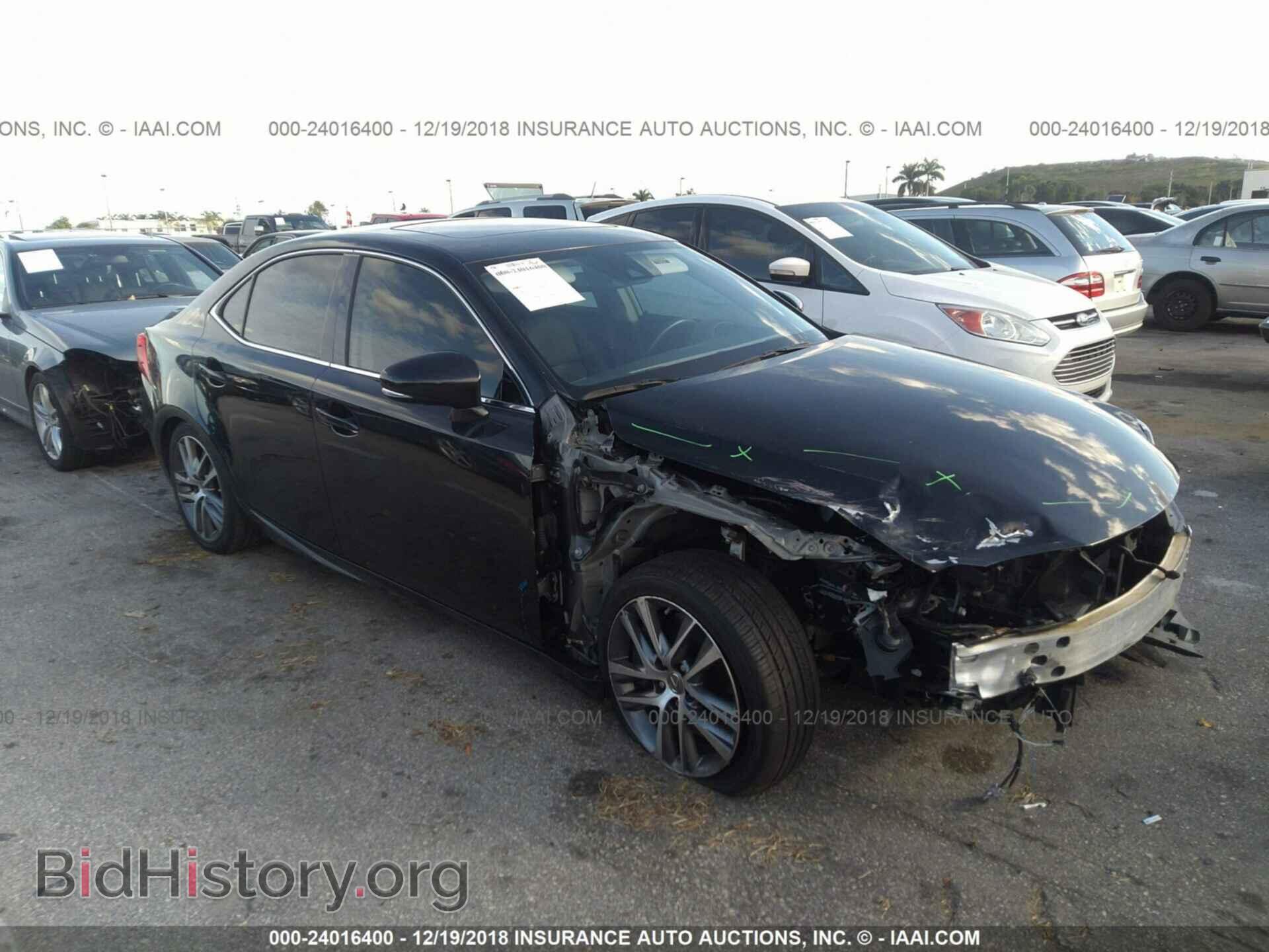 Photo JTHBA1D27J5066815 - LEXUS IS 2018