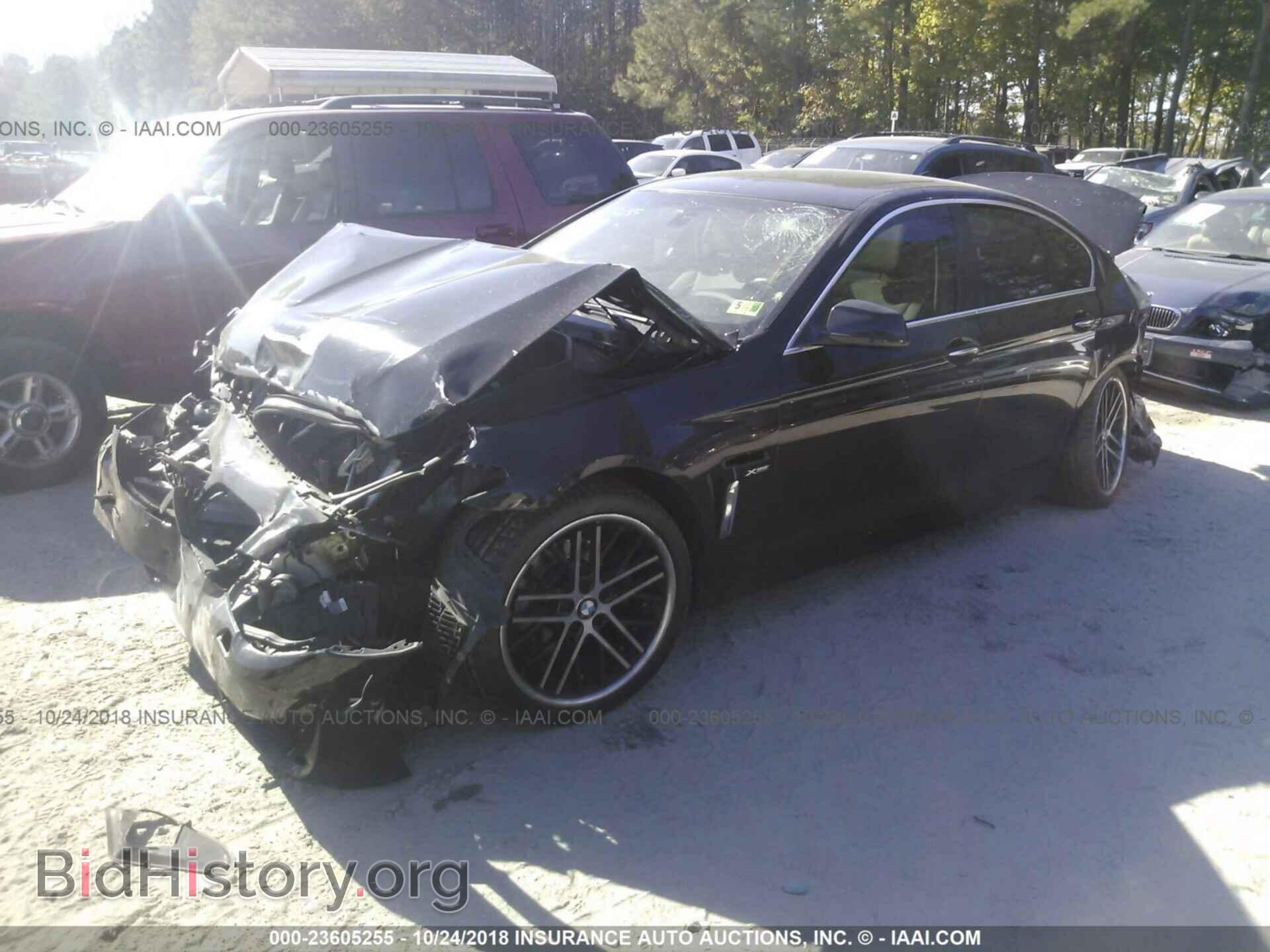 2012 BMW 528 - VIN: WBAXH5C59CC595071 - Фото 2