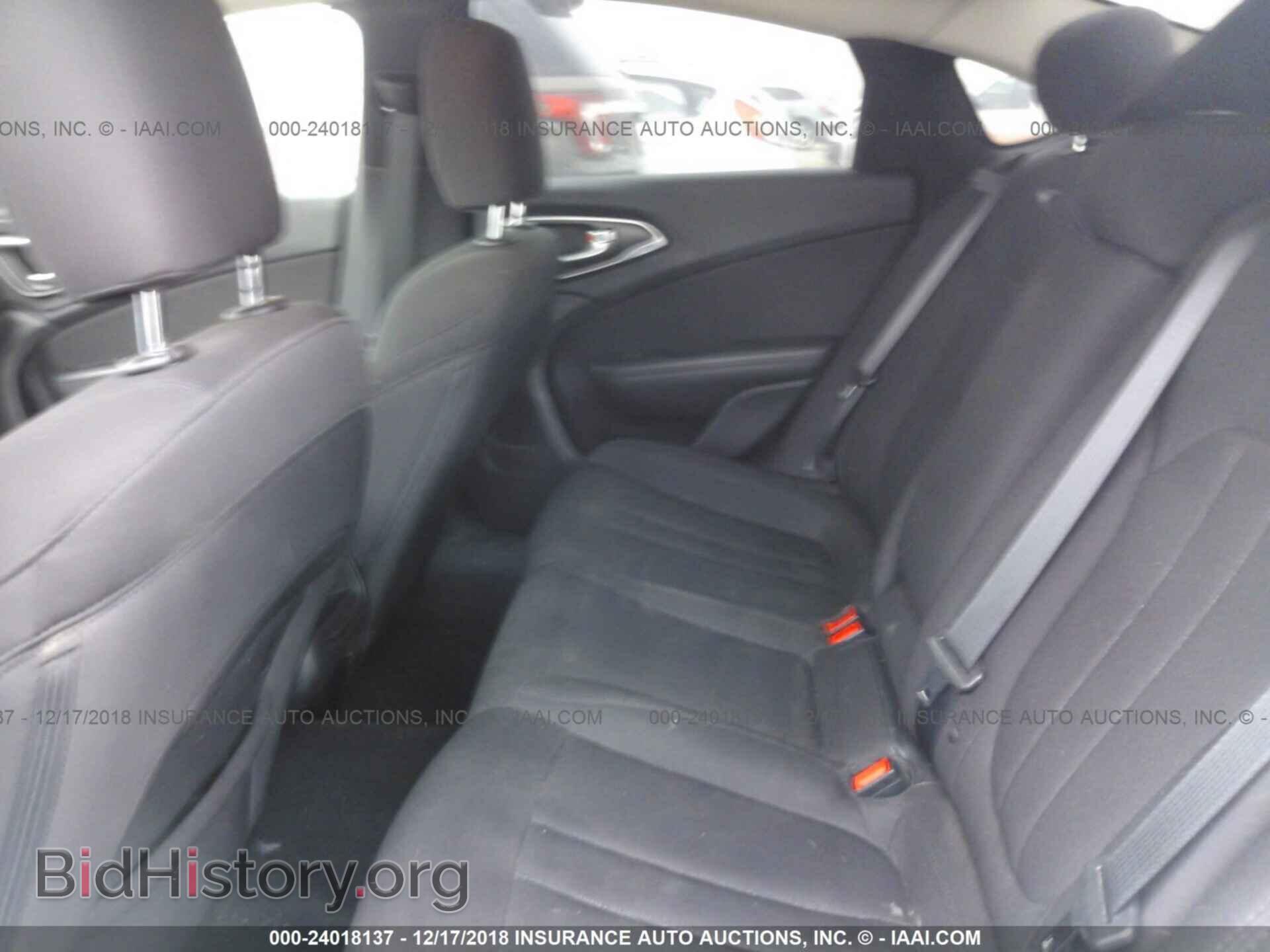 2016 CHRYSLER 200 - VIN: 1C3CCCAB2GN102892 - Photo 8
