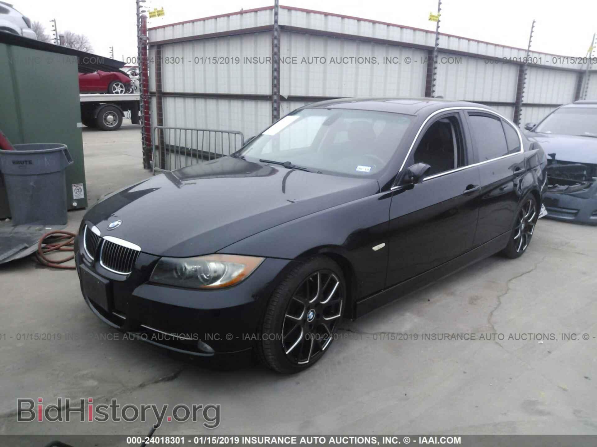 2008 BMW 335 - VIN: WBAVB77528NH78566 - Фото 2