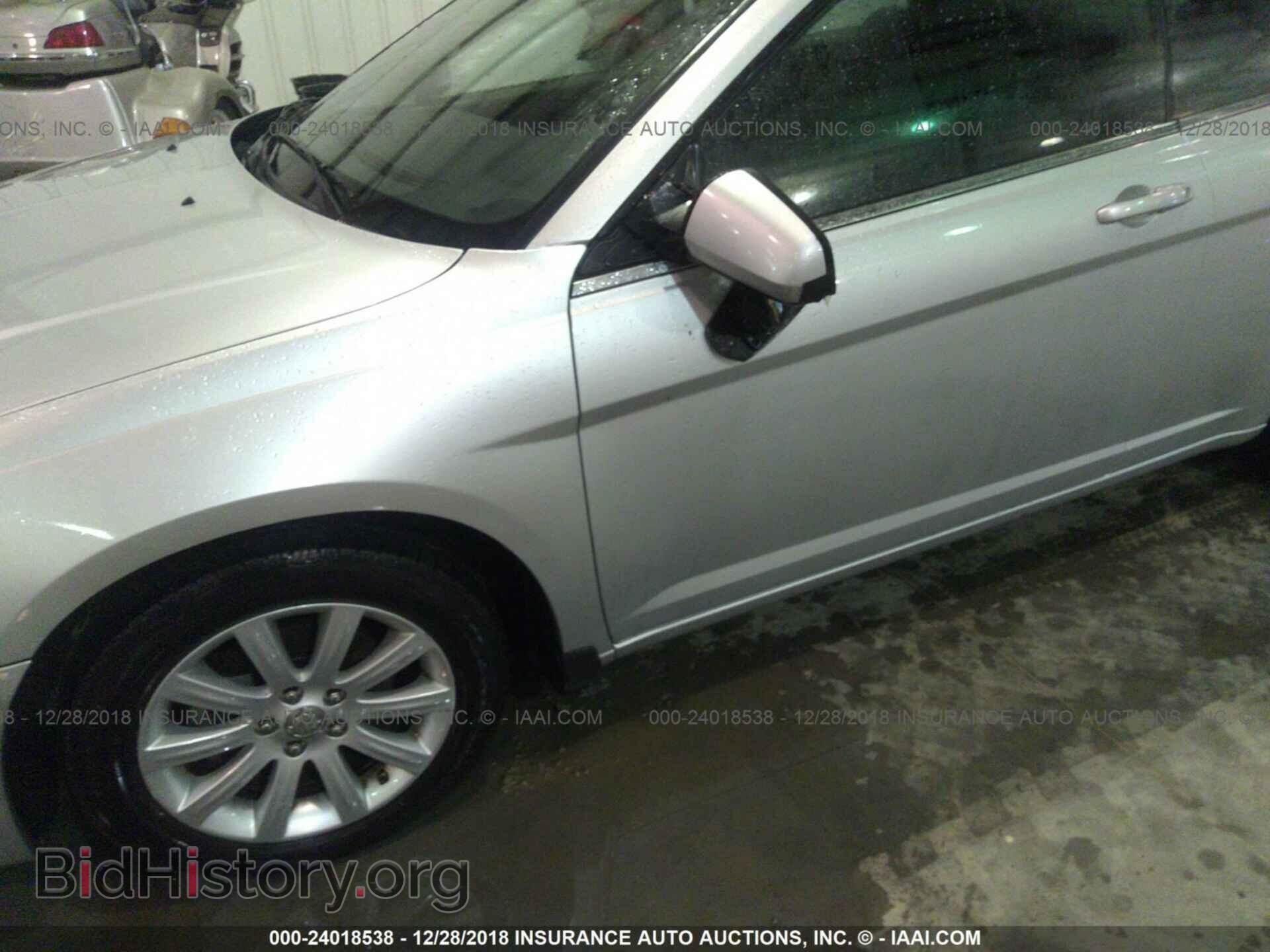 2010 CHRYSLER SEBRING - VIN: 1C3BC5ED5AN222499 - Фото 6