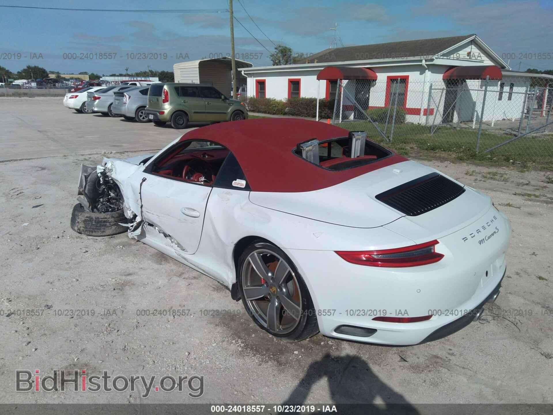 2017 PORSCHE 911 - VIN: WP0CB2A90HS156152 - Фото 3