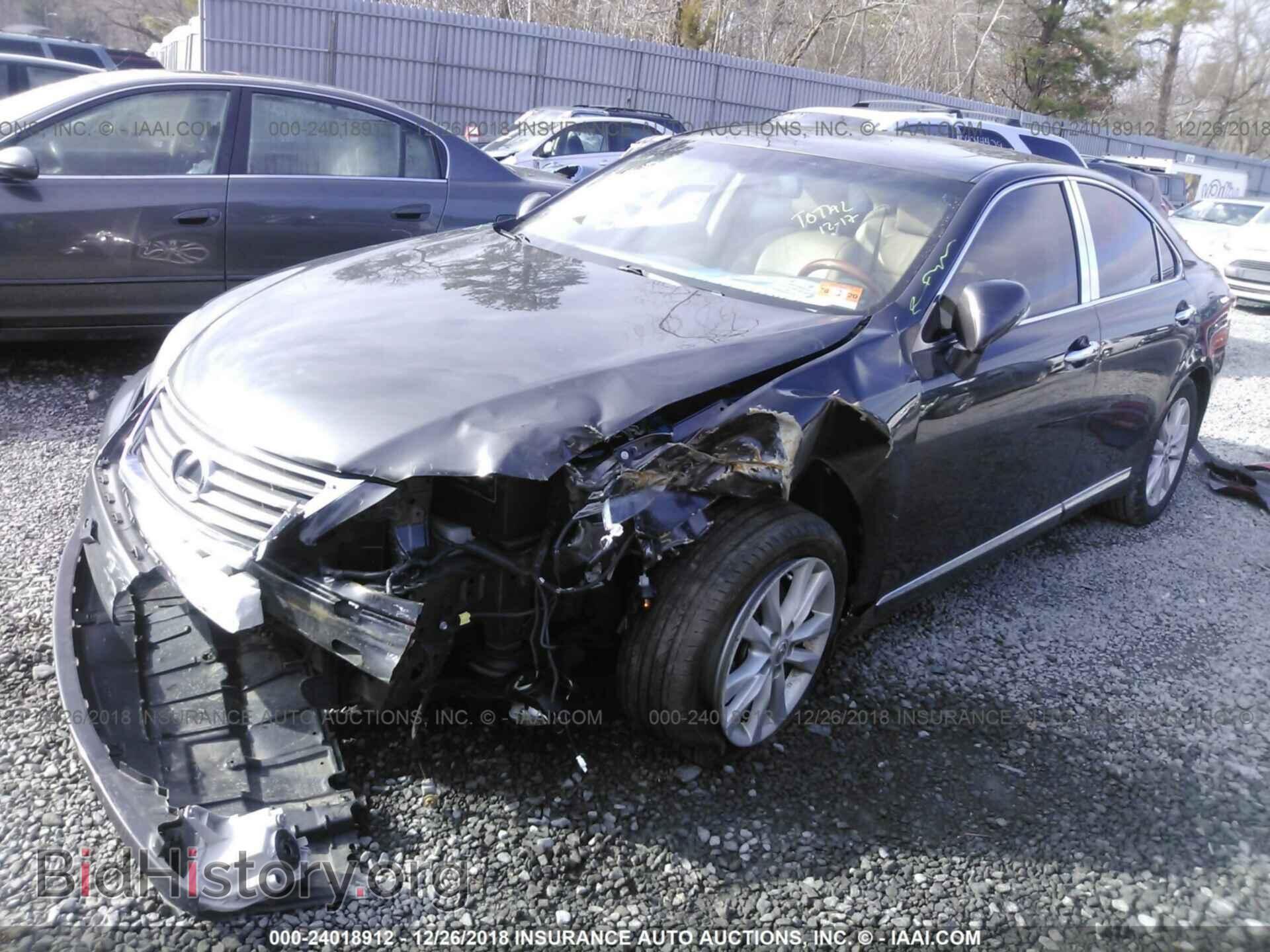 2011 LEXUS ES - VIN: JTHBK1EG9B2441484 - Photo 2