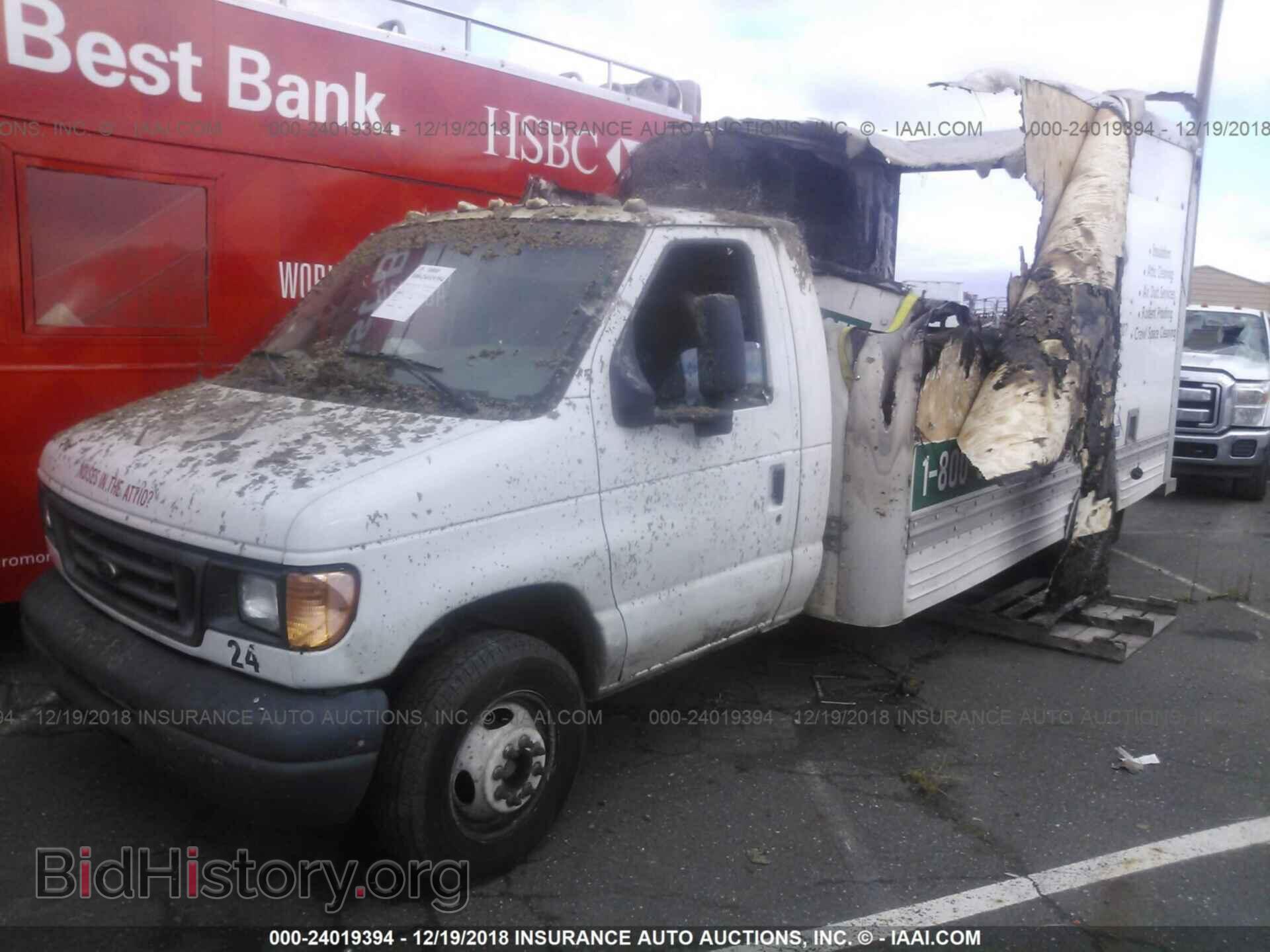 2006 FORD ECONOLINE - VIN: 1FDXE45SX6HA83573 - Фото 2