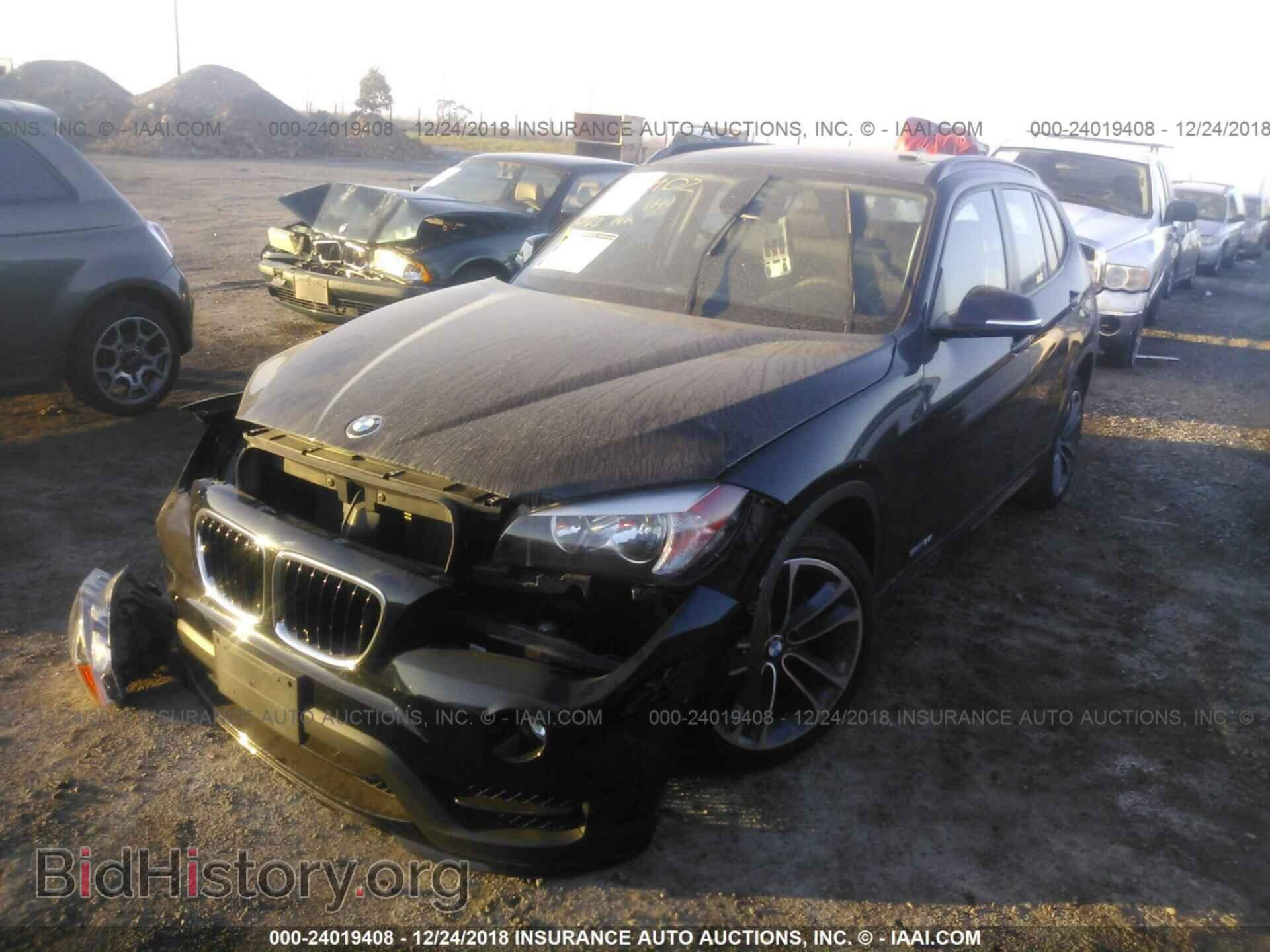 2015 BMW X1 - VIN: WBAVM1C50FV318183 - Фото 2