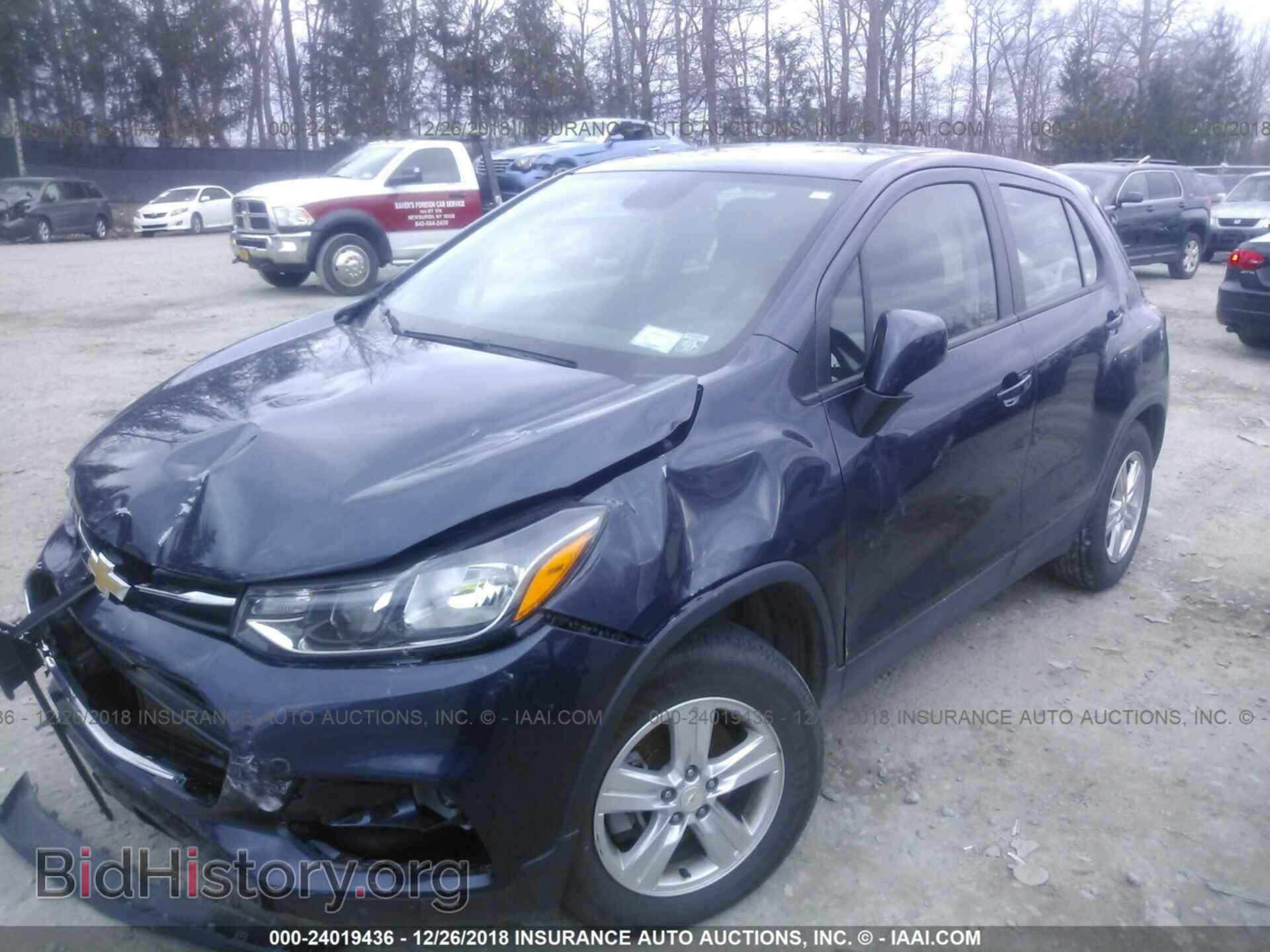 2018 CHEVROLET TRAX - VIN: 3GNCJNSB8JL222058 - Фото 2