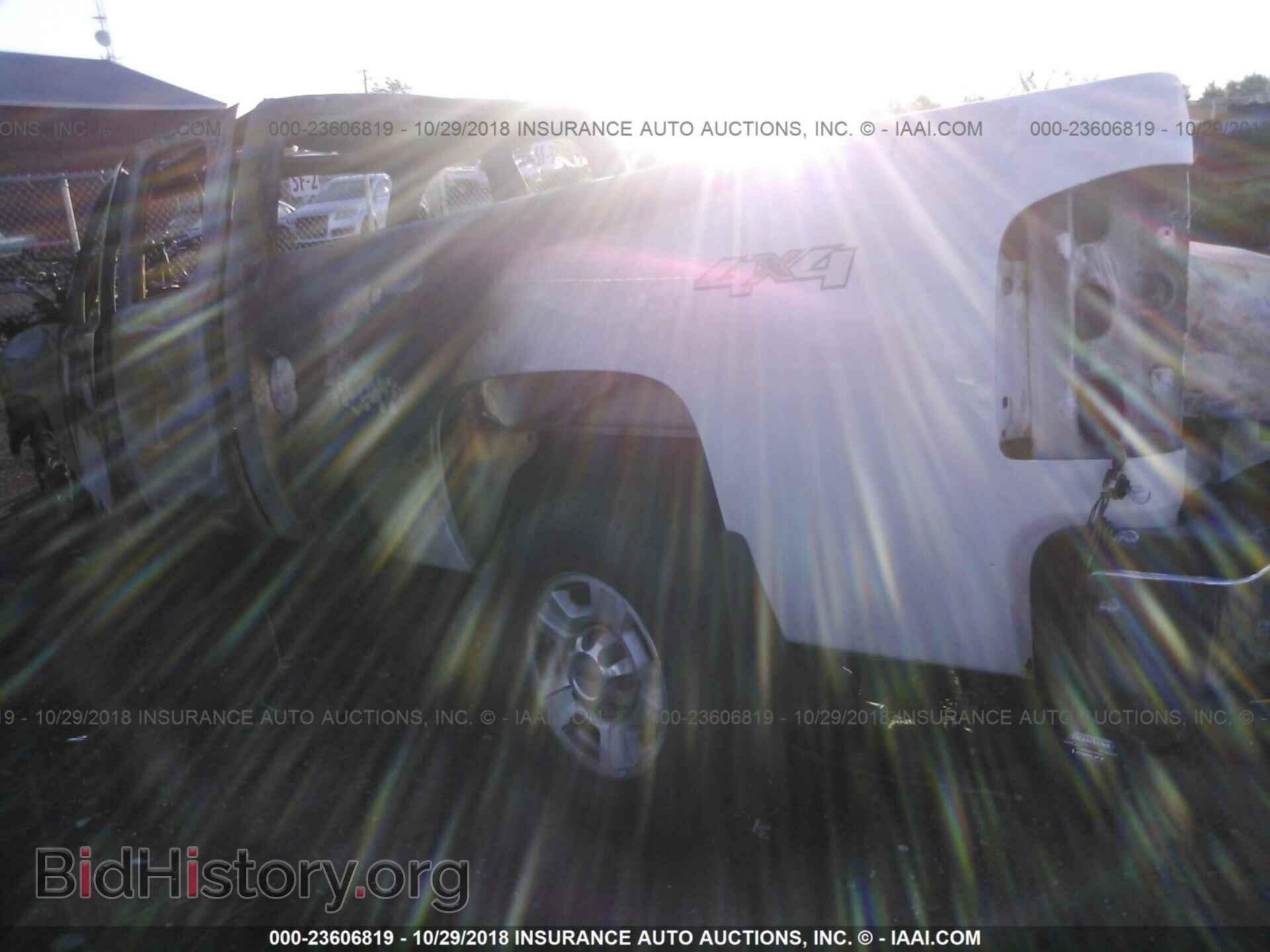 2008 CHEVROLET SILVERADO - VIN: 1GCHK29648E118275 - Фото 3