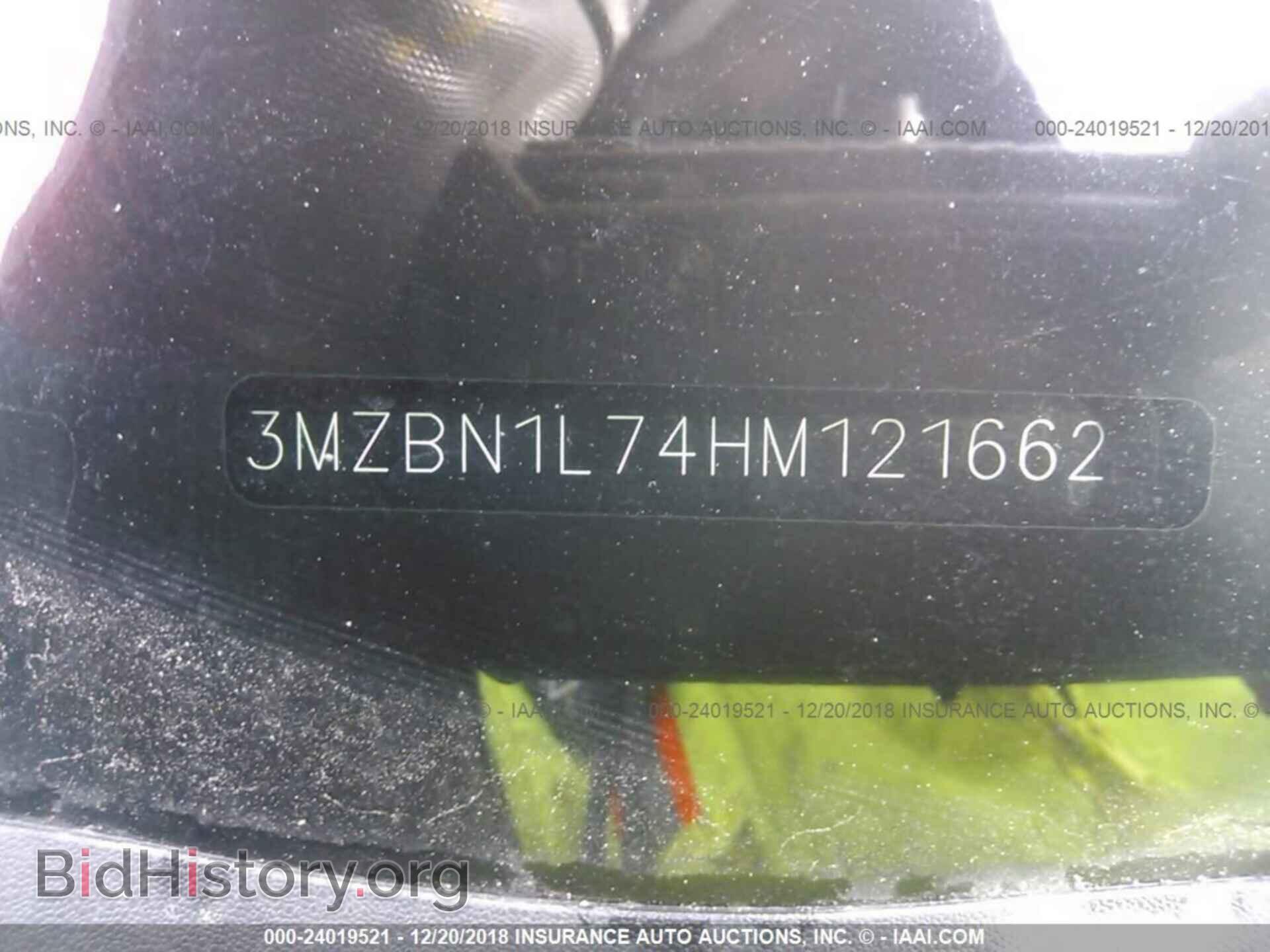 2017 MAZDA 3 - VIN: 3MZBN1L74HM121662 - Фото 9
