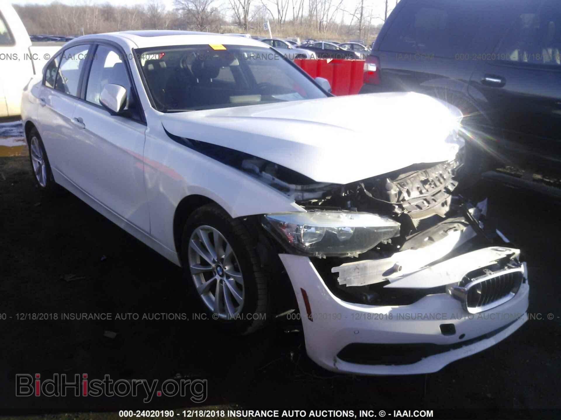 Photo WBA8E5G54GNU19241 - BMW 320 2016