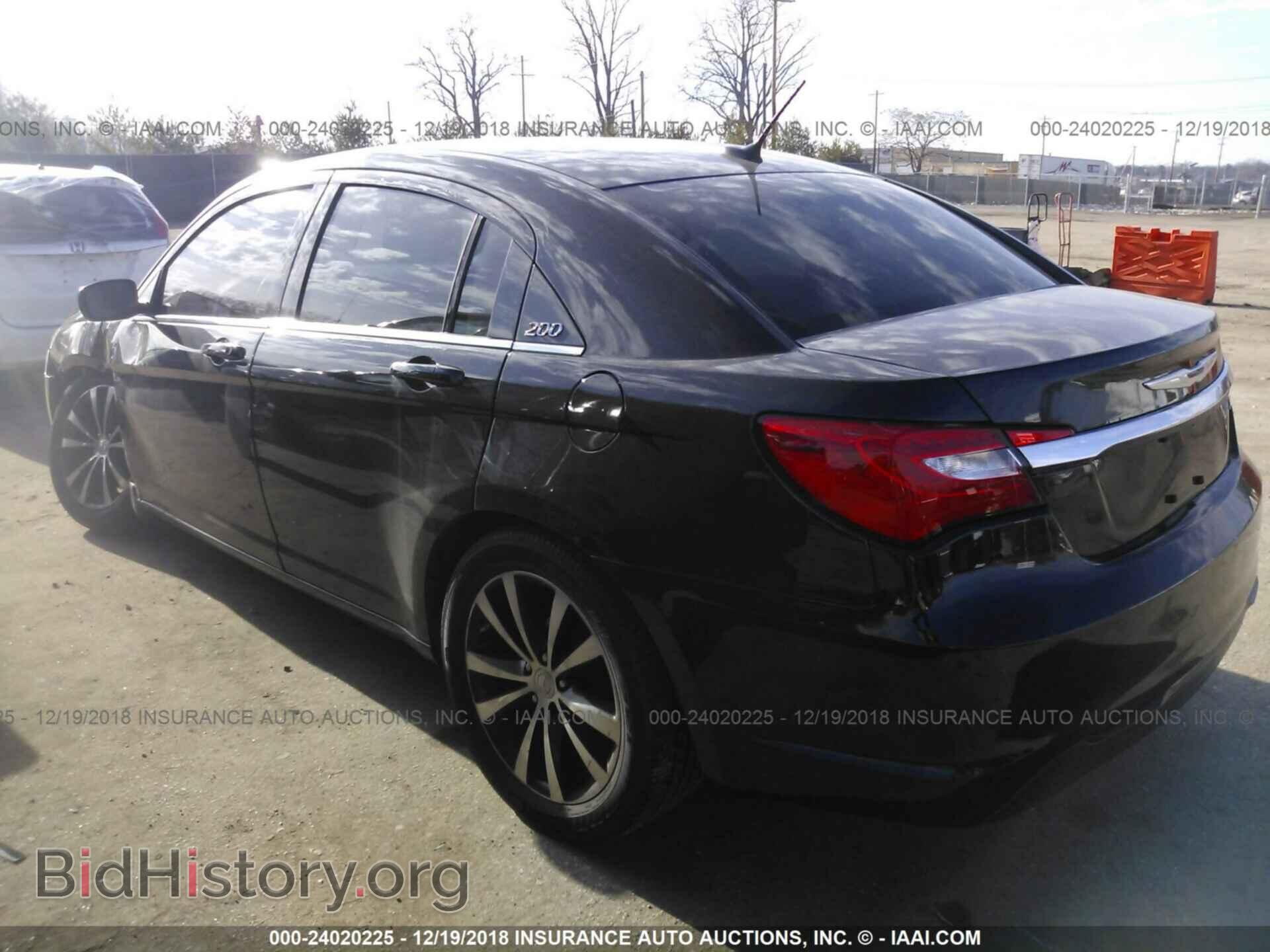 2013 CHRYSLER 200 - VIN: 1C3CCBBG2DN716714 - Фото 3