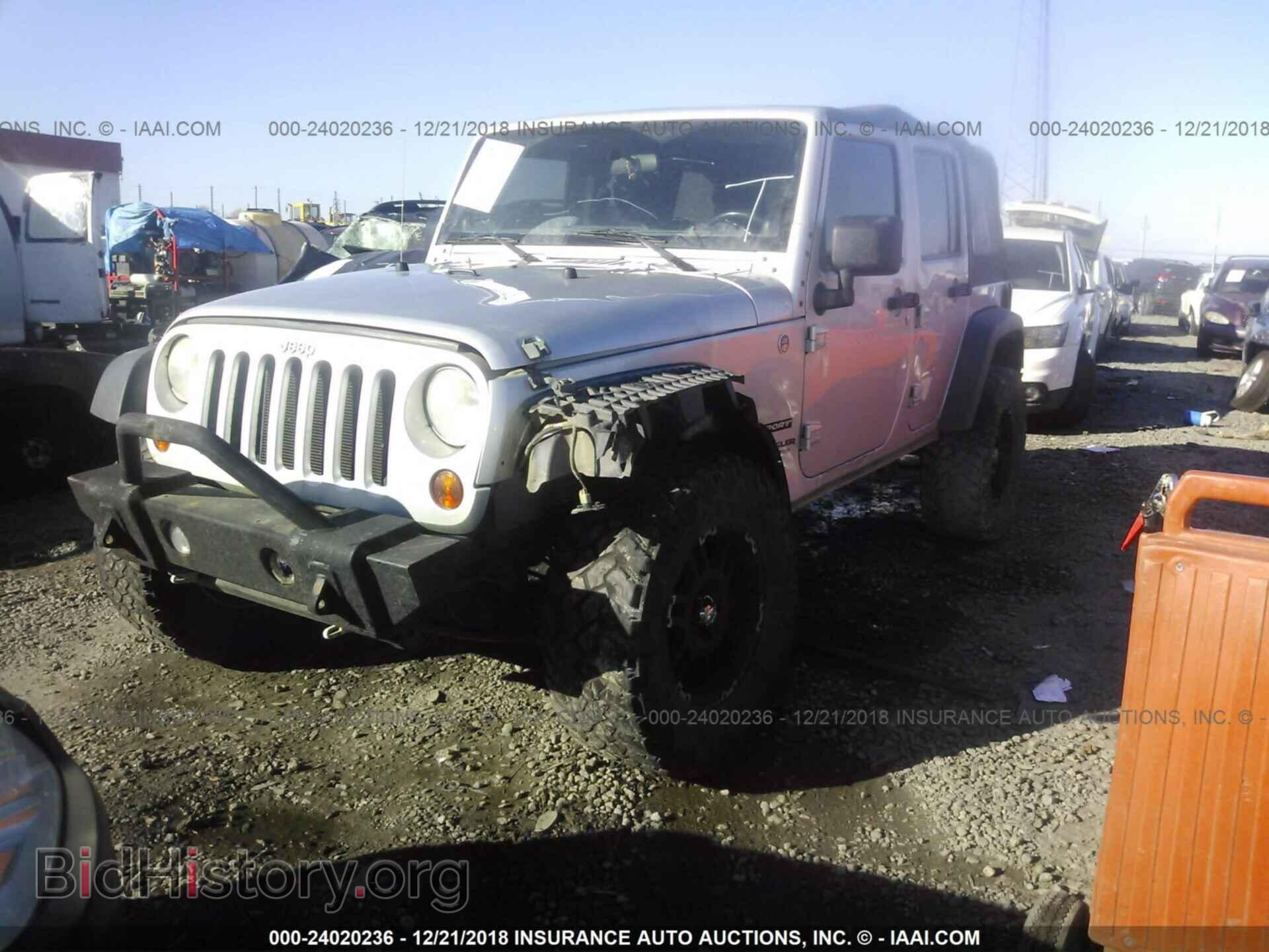 2011 JEEP WRANGLER UNLIMITE - VIN: 1J4BA3H16BL538833 - Фото 2
