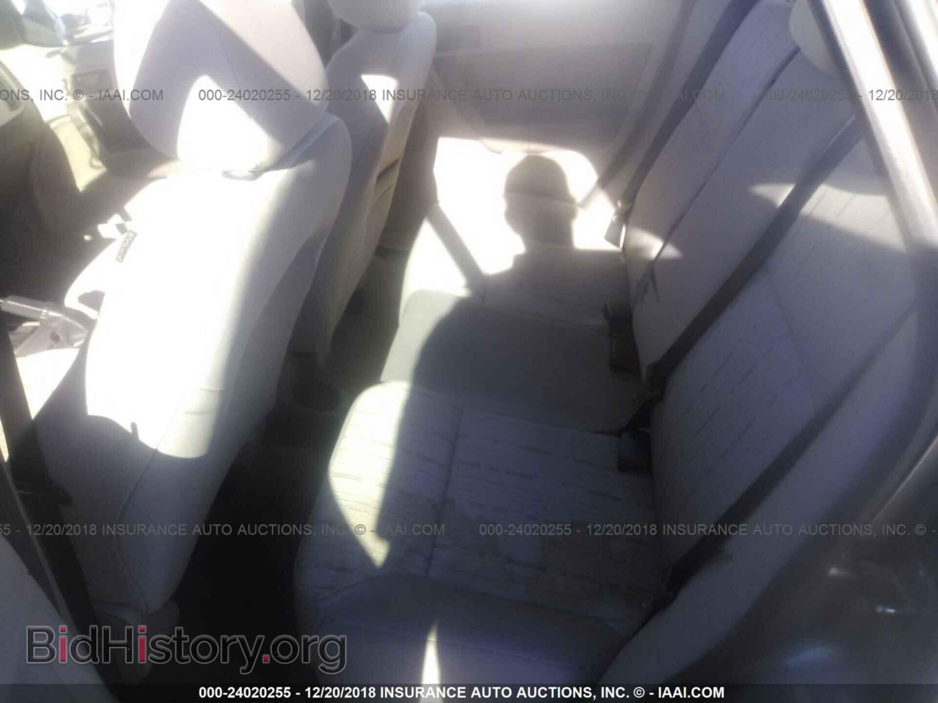 2010 FORD FOCUS - VIN: 1FAHP3FN5AW201402 - Photo 8