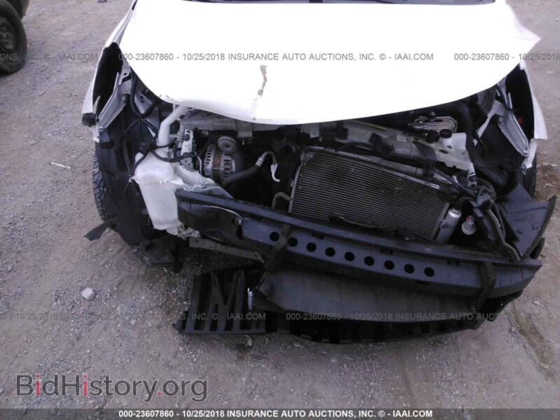 2016 Nissan VERSA NOTE (VIN 3N1CE2CP2GL398945) — photo 6 of 10