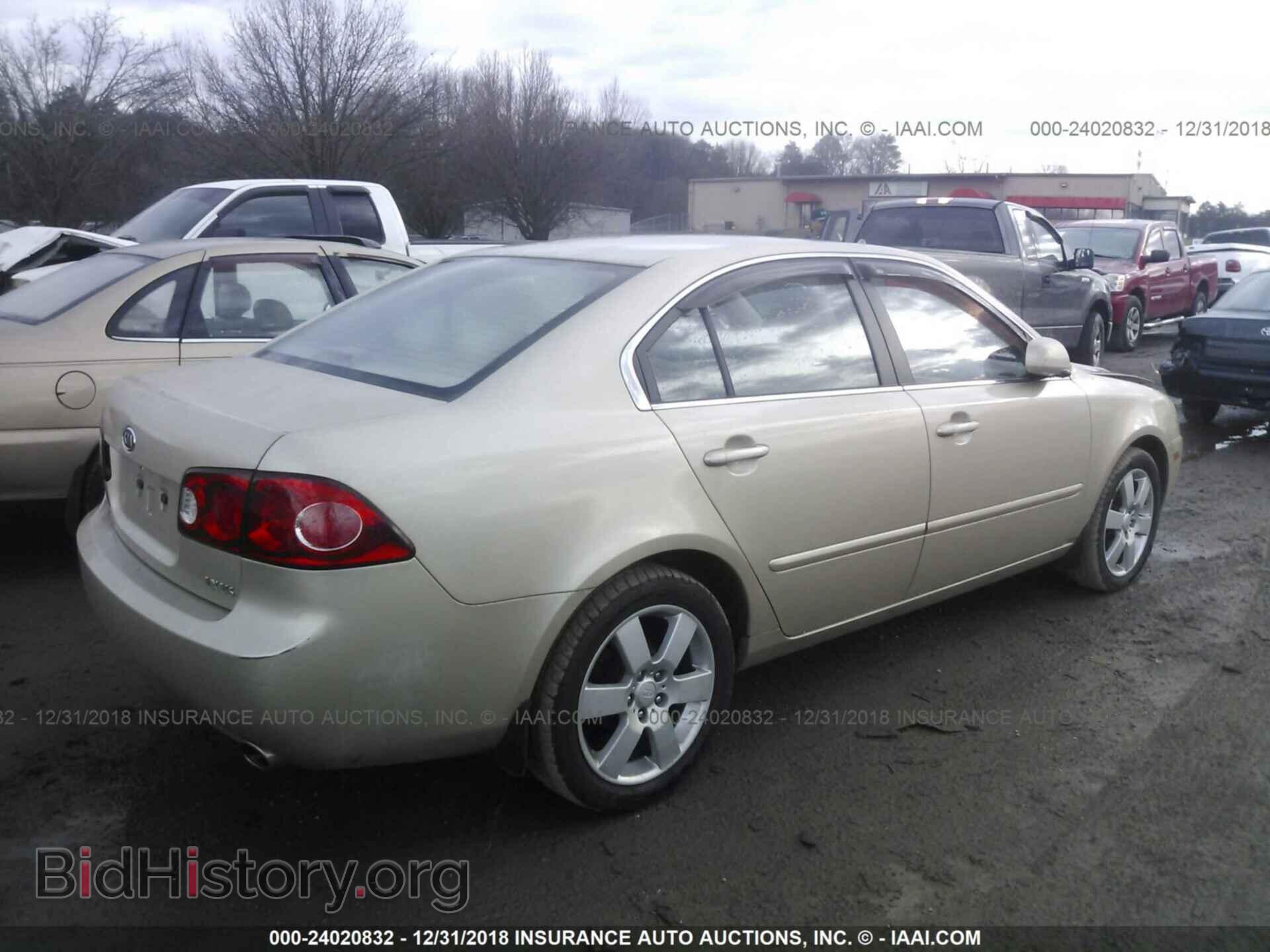 2007 KIA OPTIMA - VIN: KNAGE124175111415 - Фото 4