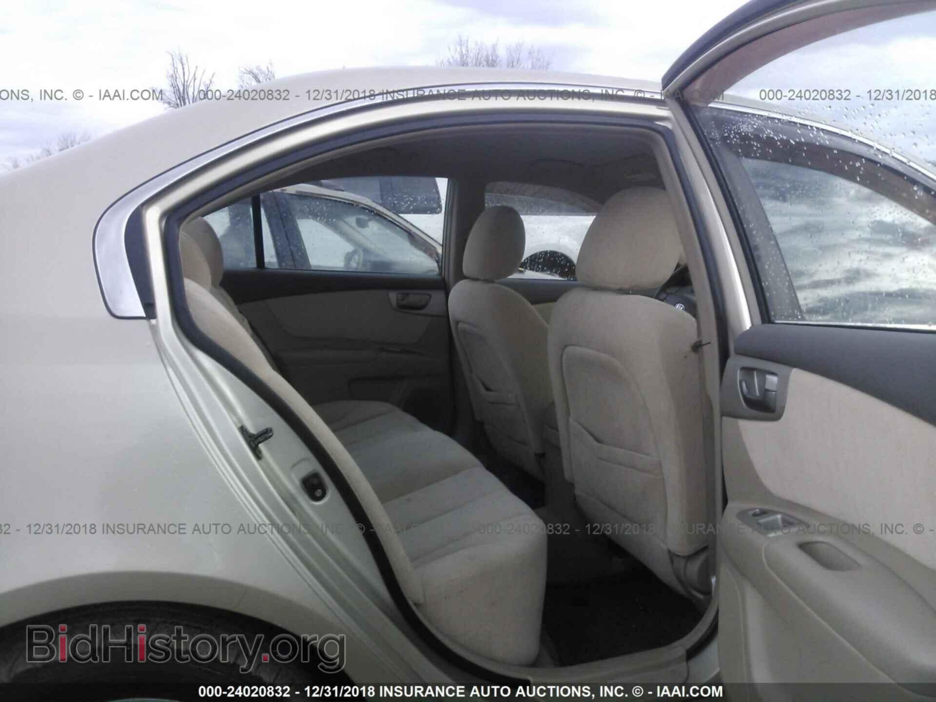 2007 KIA OPTIMA - VIN: KNAGE124175111415 - Фото 8