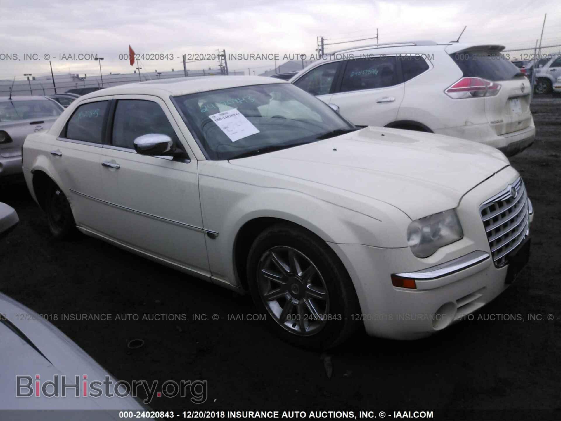 Photo 2C3LA63H86H198141 - CHRYSLER 300C 2006