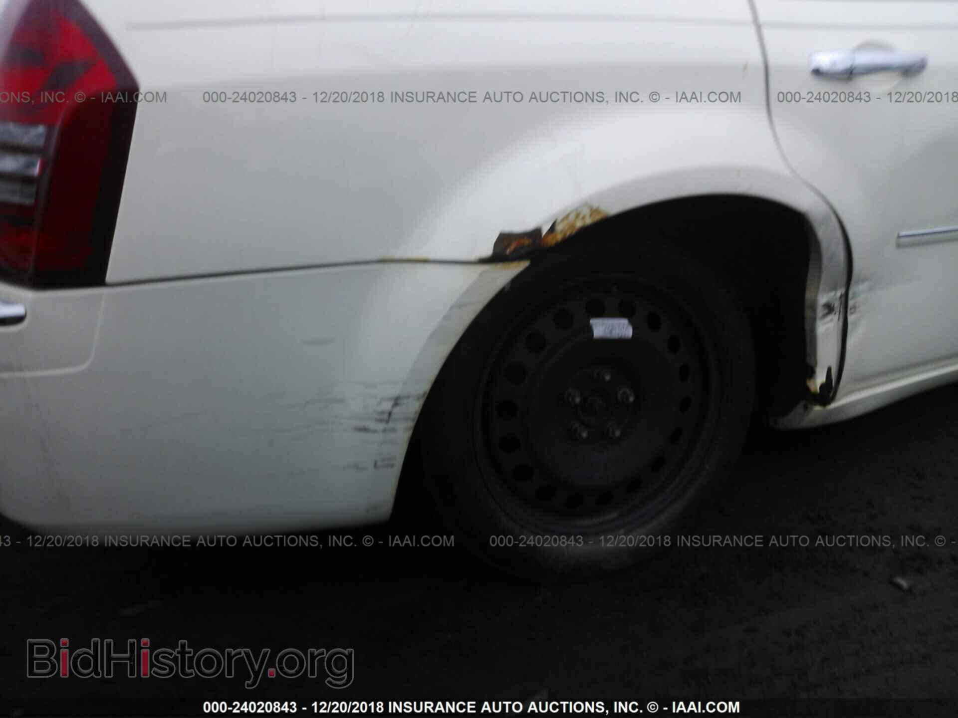 2006 CHRYSLER 300C - VIN: 2C3LA63H86H198141 - Фото 6
