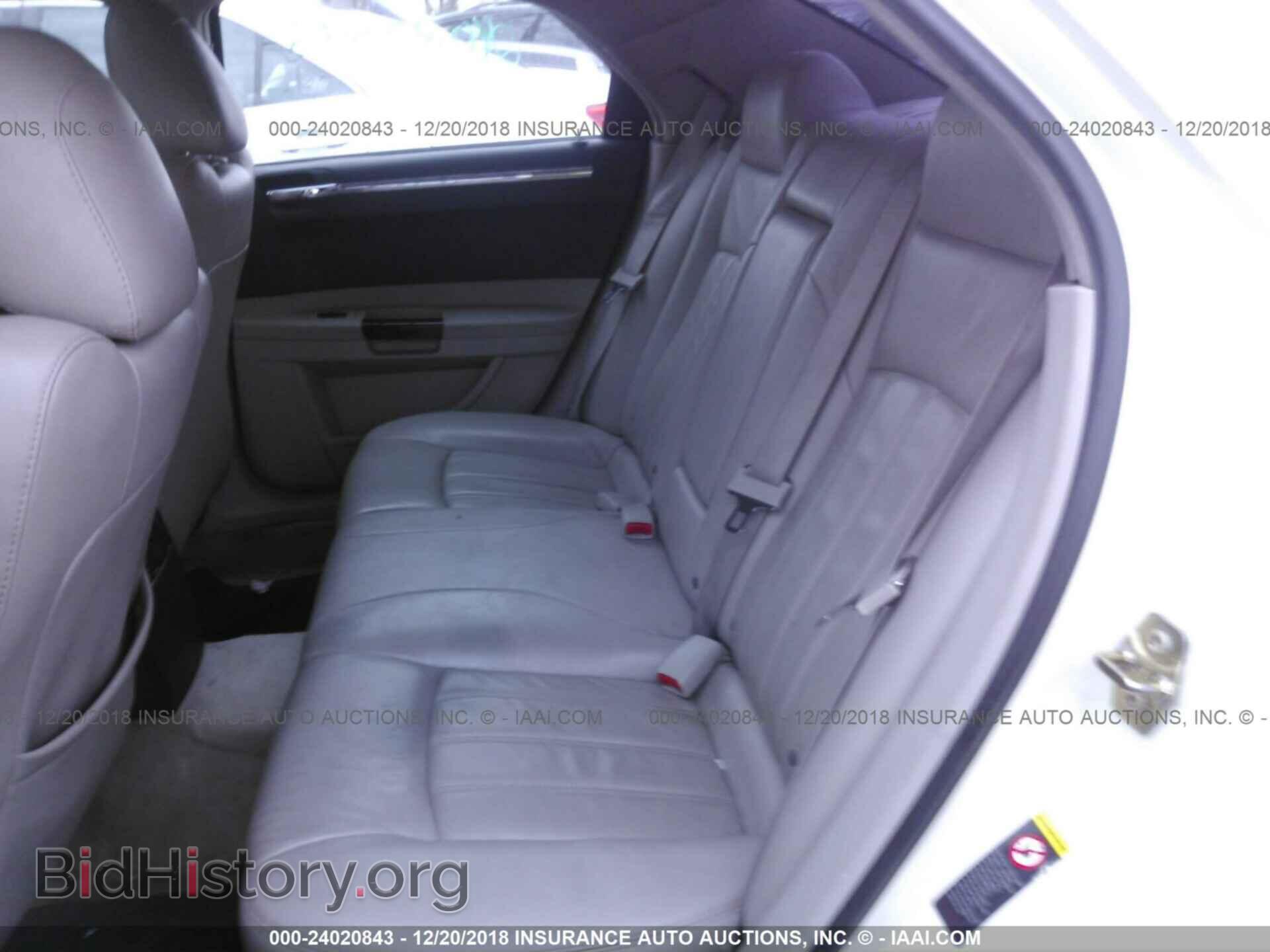 2006 CHRYSLER 300C - VIN: 2C3LA63H86H198141 - Фото 8