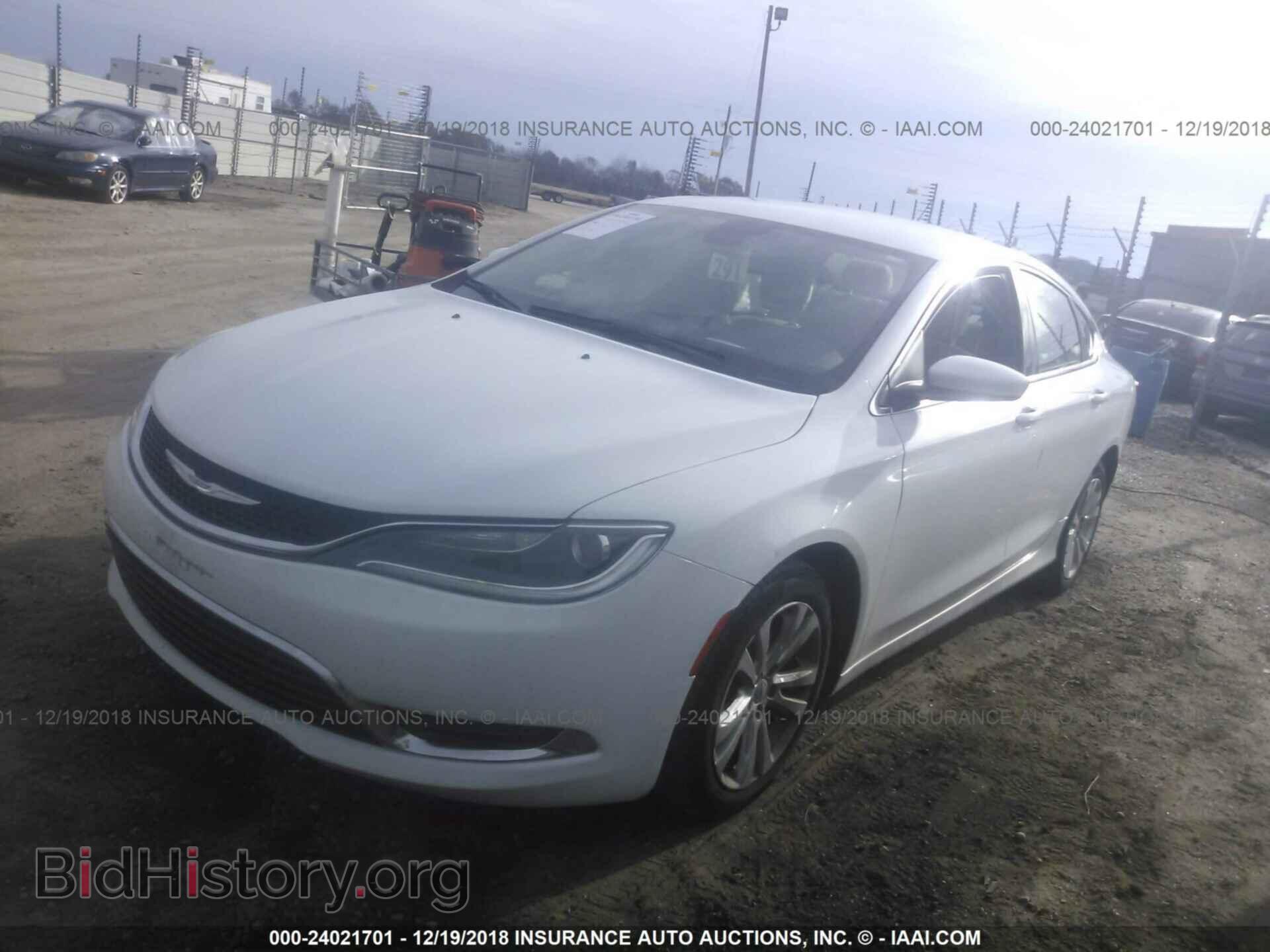 2015 CHRYSLER 200 - VIN: 1C3CCCAB0FN579559 - Photo 2