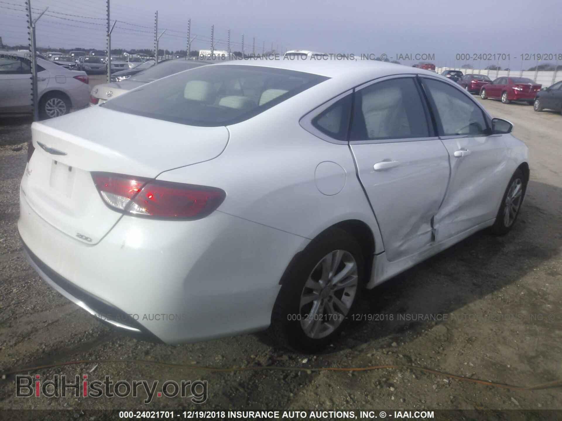 2015 CHRYSLER 200 - VIN: 1C3CCCAB0FN579559 - Photo 4