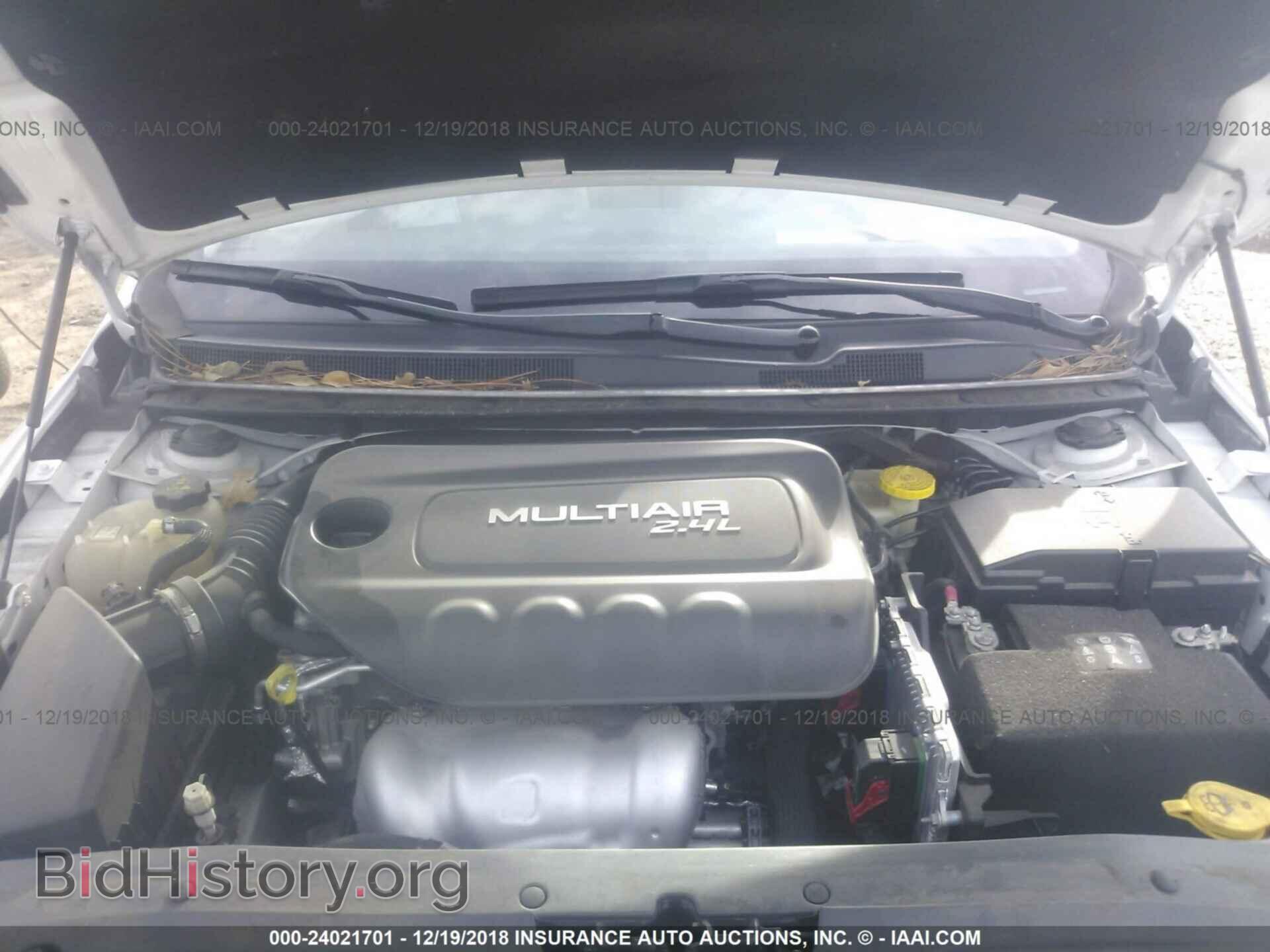 2015 CHRYSLER 200 - VIN: 1C3CCCAB0FN579559 - Photo 10