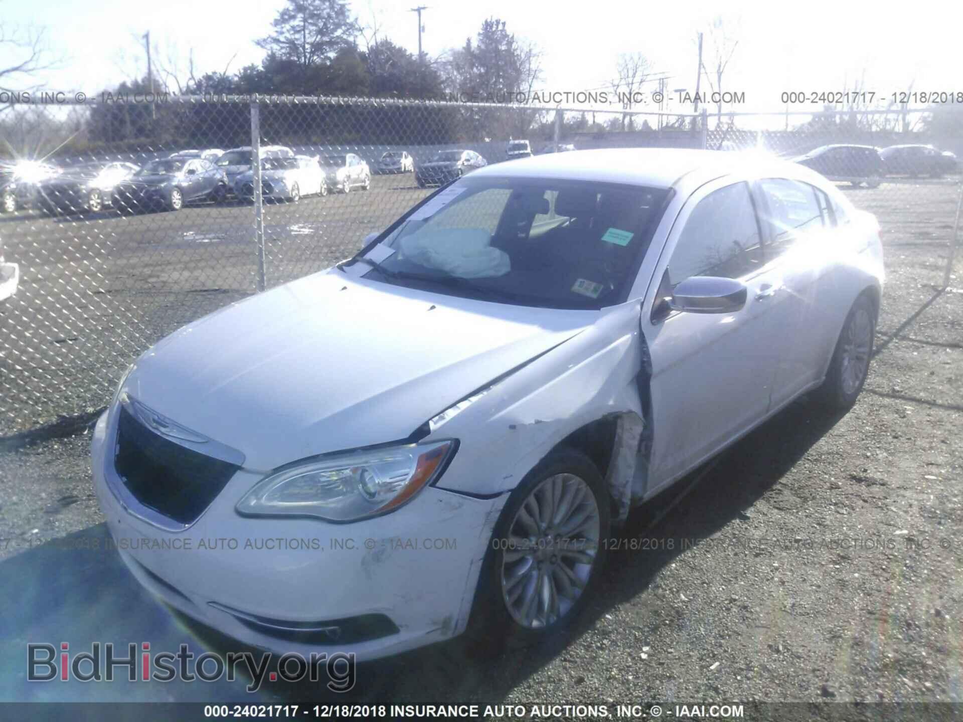 2011 CHRYSLER 200 - VIN: 1C3BC2FB0BN548434 - Photo 2