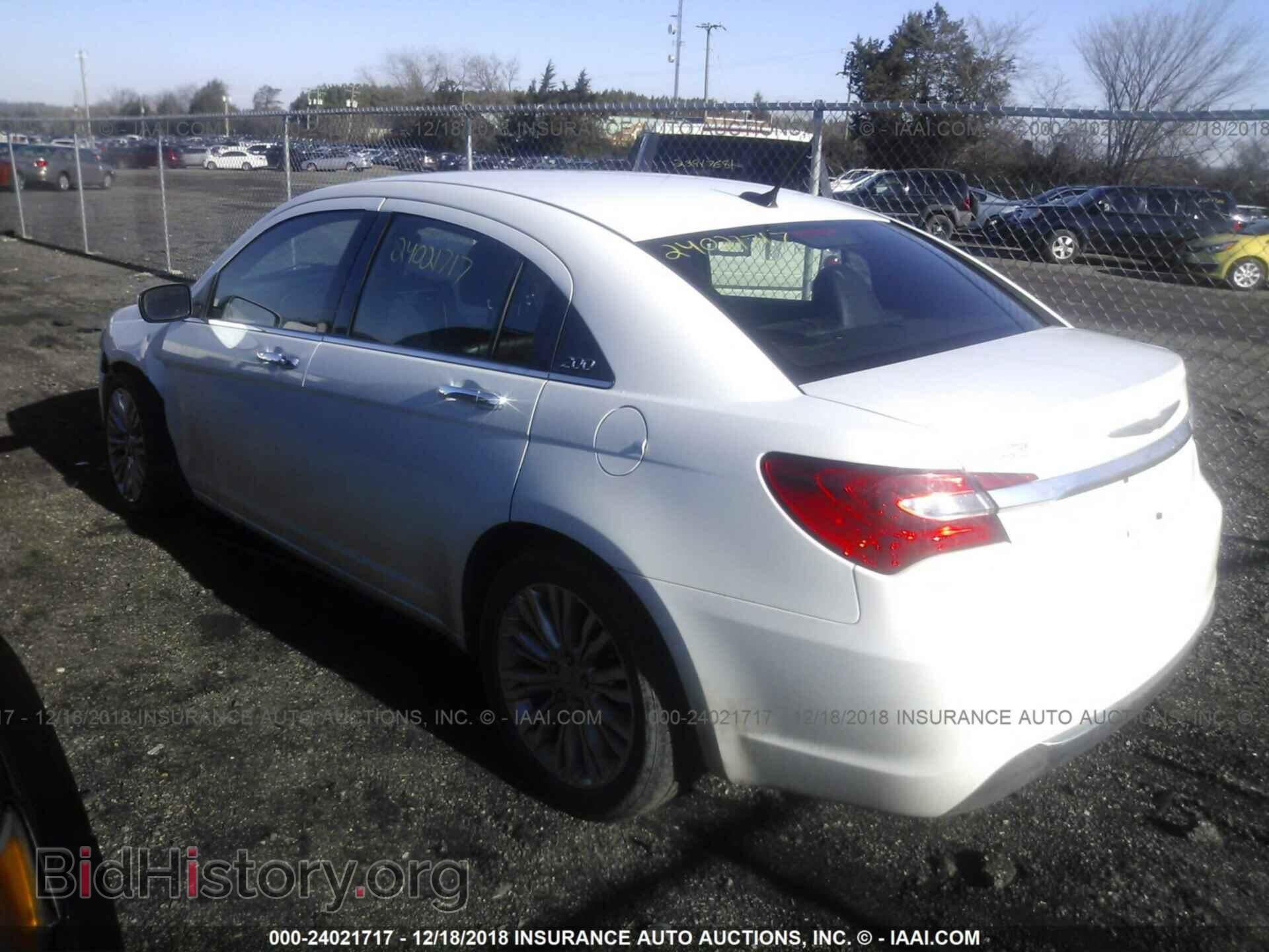 2011 CHRYSLER 200 - VIN: 1C3BC2FB0BN548434 - Photo 3