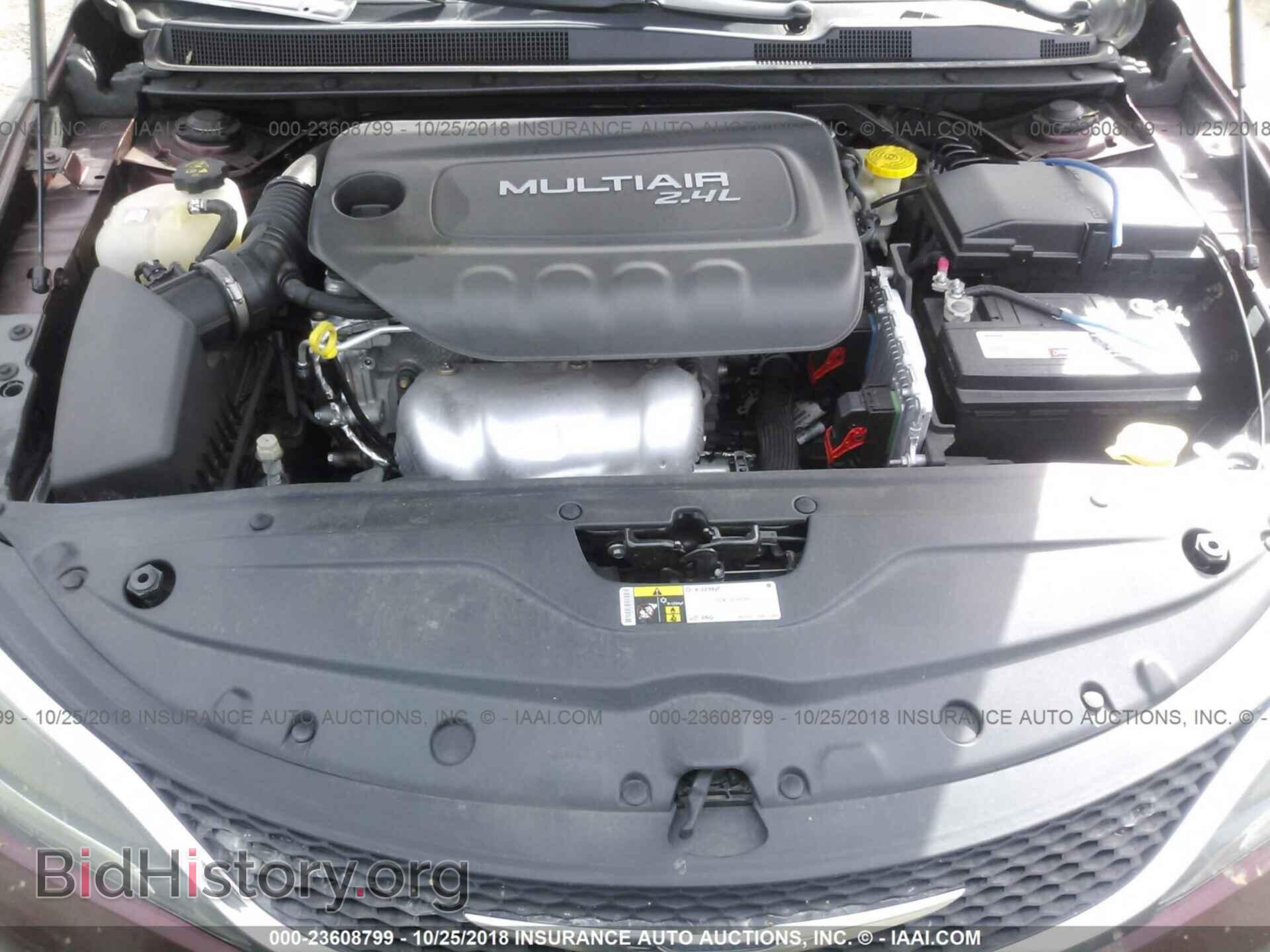2015 CHRYSLER 200 - VIN: 1C3CCCAB5FN616105 - Photo 10
