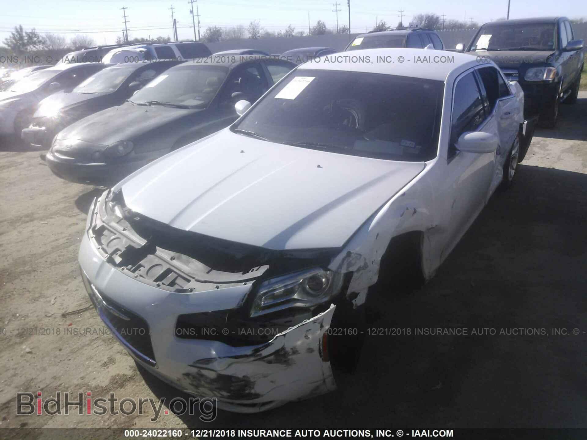 2015 CHRYSLER 300 - VIN: 2C3CCAAG6FH755233 - Photo 2