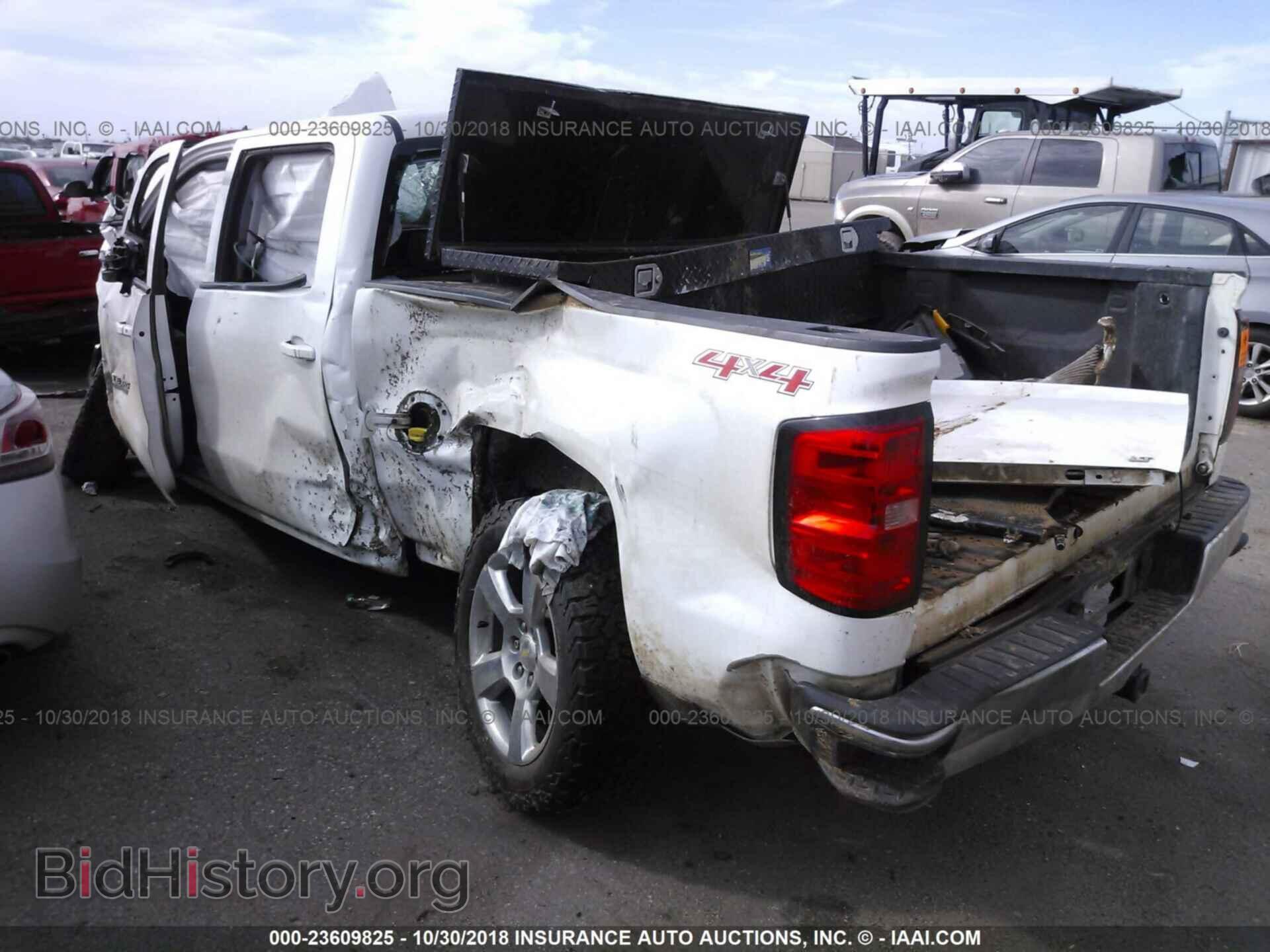 2014 CHEVROLET SILVERADO - VIN: 3GCUKREC9EG388979 - Фото 3