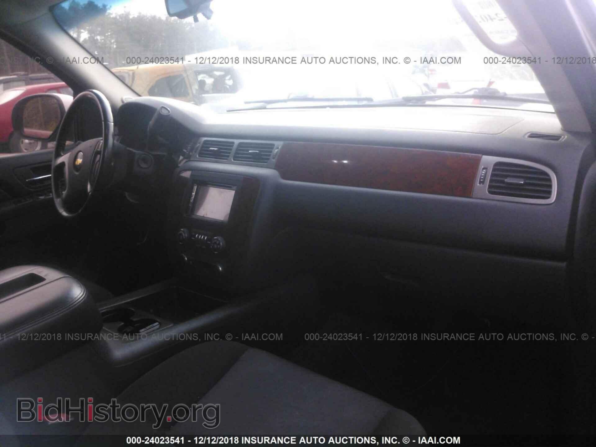 2011 Chevrolet Avalanche - VIN: 3GNMCEE05BG105993 - Фото 5