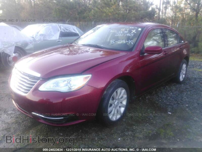 2012 Chrysler 200 (VIN 1C3CCBBB1CN176016) — фото 2 из 10