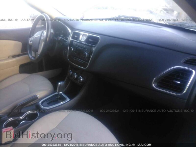 2012 Chrysler 200 (VIN 1C3CCBBB1CN176016) — фото 5 из 10