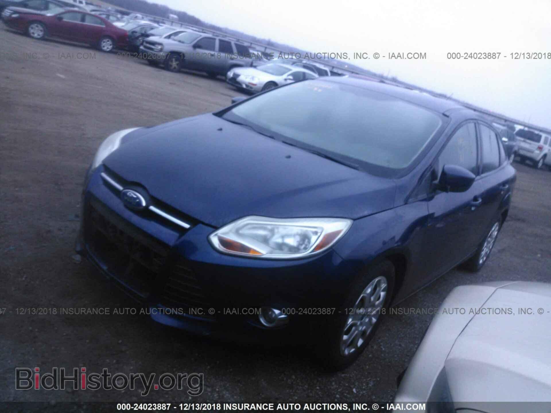 2012 Ford Focus - VIN: 1FAHP3F21CL163662 - Photo 2