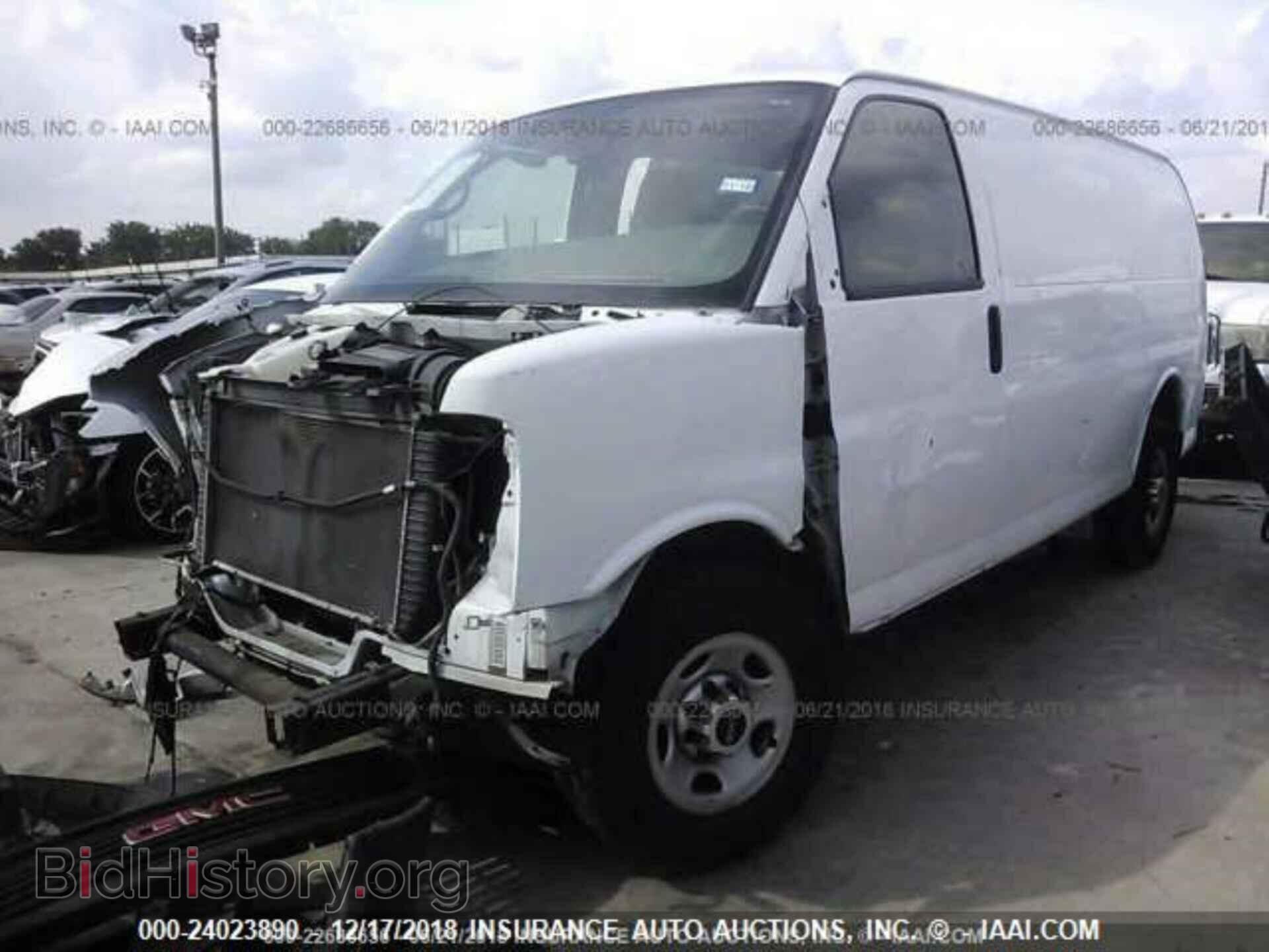 2011 GMC SAVANA - VIN: 1GTW7FCA3B1115055 - Фото 2