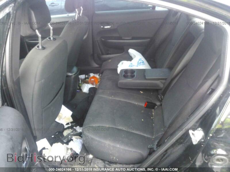 2012 Chrysler 200 (VIN 1C3CCBBB2CN104774) — фото 8 из 10