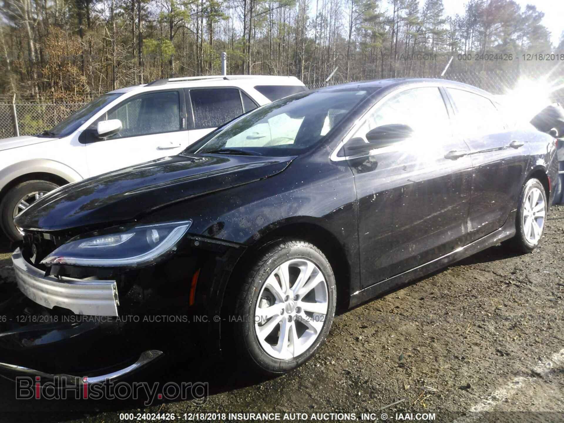2016 CHRYSLER 200 - VIN: 1C3CCCAB5GN130525 - Фото 2