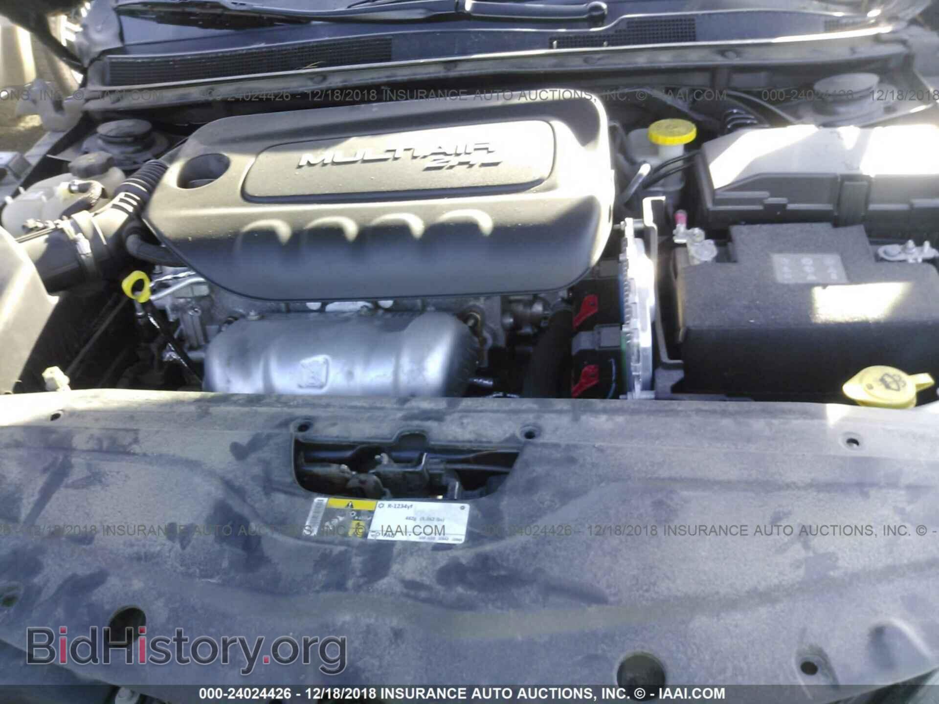 2016 CHRYSLER 200 - VIN: 1C3CCCAB5GN130525 - Фото 10