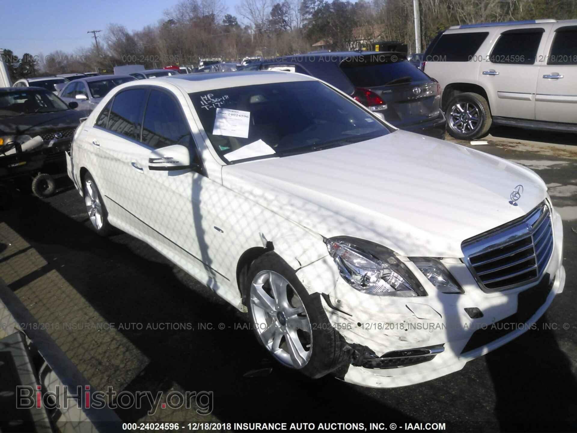 Photo WDDHF8JB8CA595619 - MERCEDES-BENZ E 2012