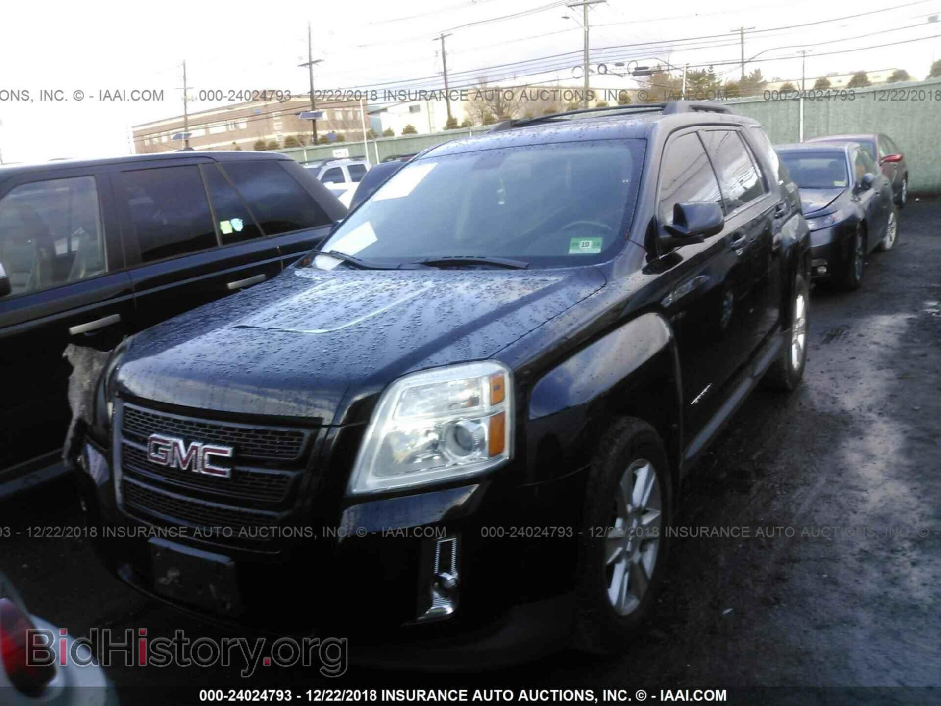 2010 GMC TERRAIN - VIN: 2CTFLEEW6A6224589 - Фото 2