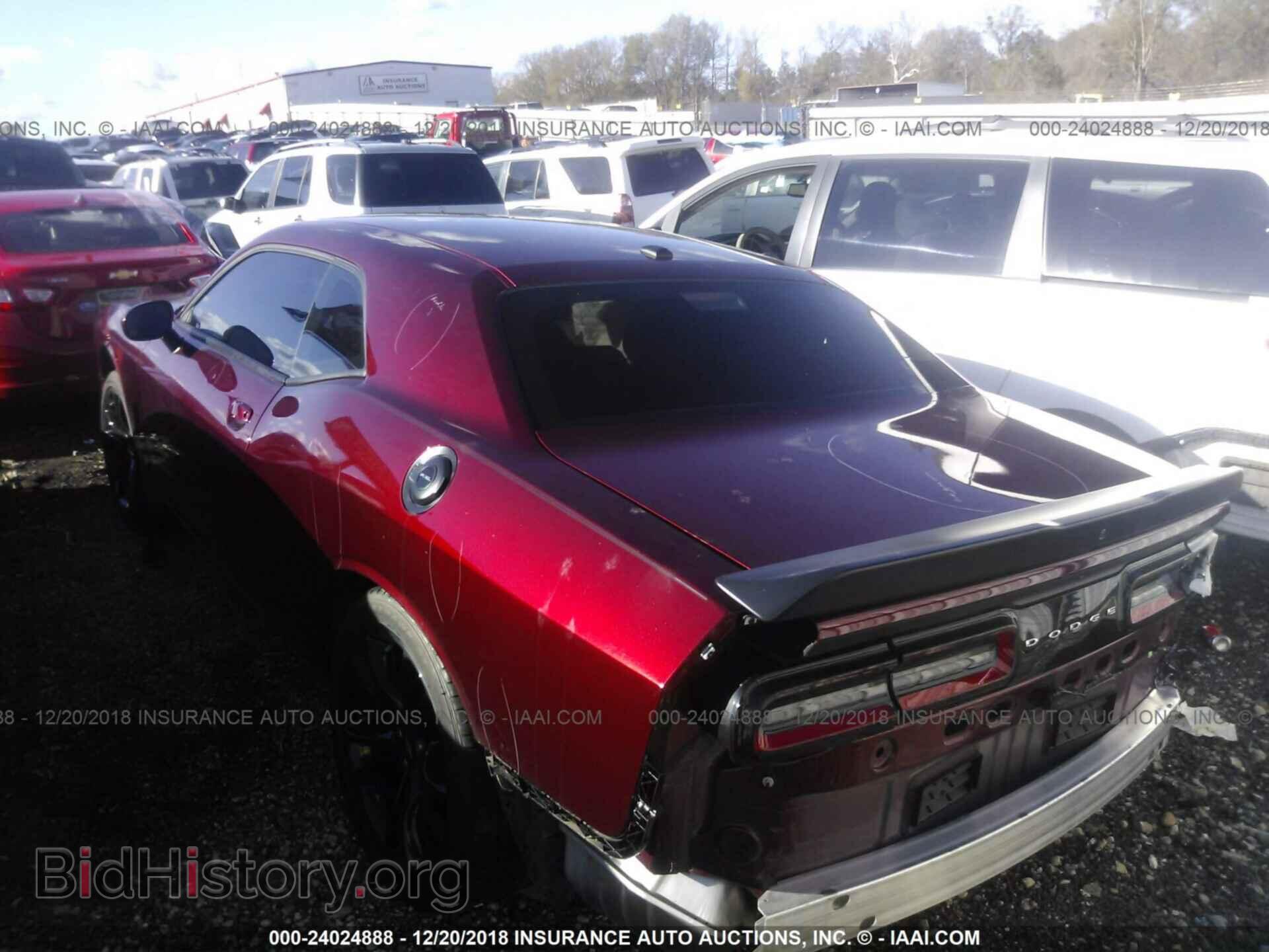 2018 DODGE CHALLENGER - VIN: 2C3CDZAG5JH246108 - Фото 3
