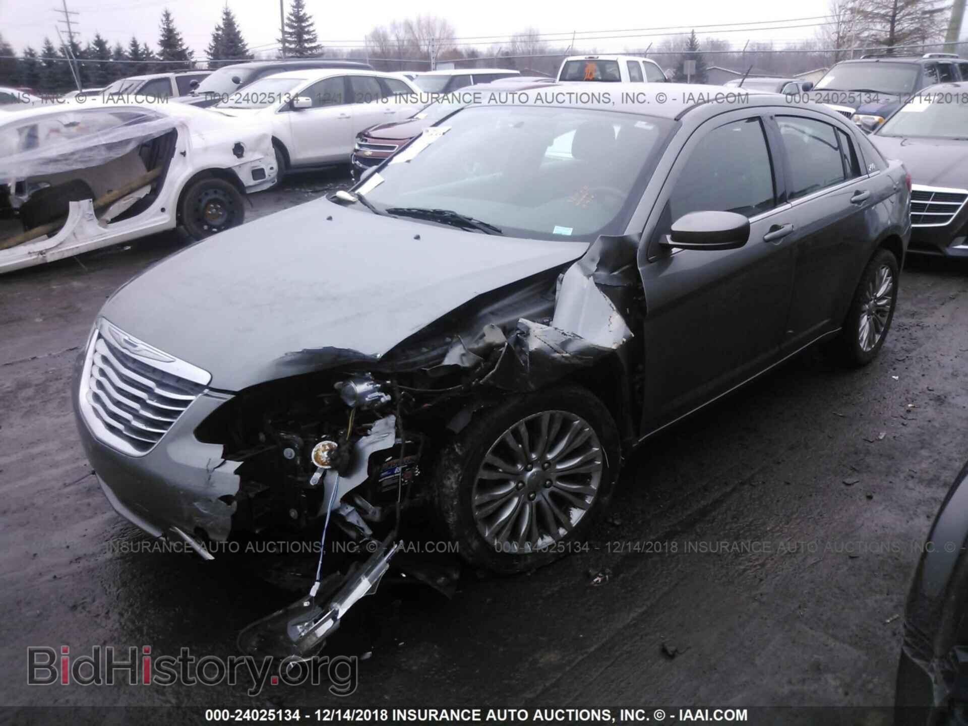 2013 CHRYSLER 200 - VIN: 1C3CCBBB5DN743328 - Photo 2
