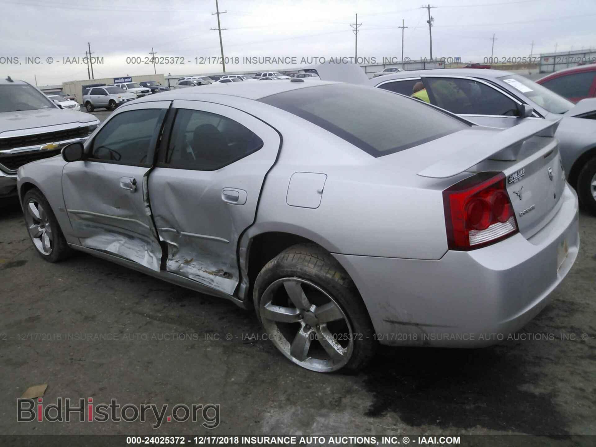 2010 DODGE CHARGER - VIN: 2B3CA3CV7AH266729 - Фото 3