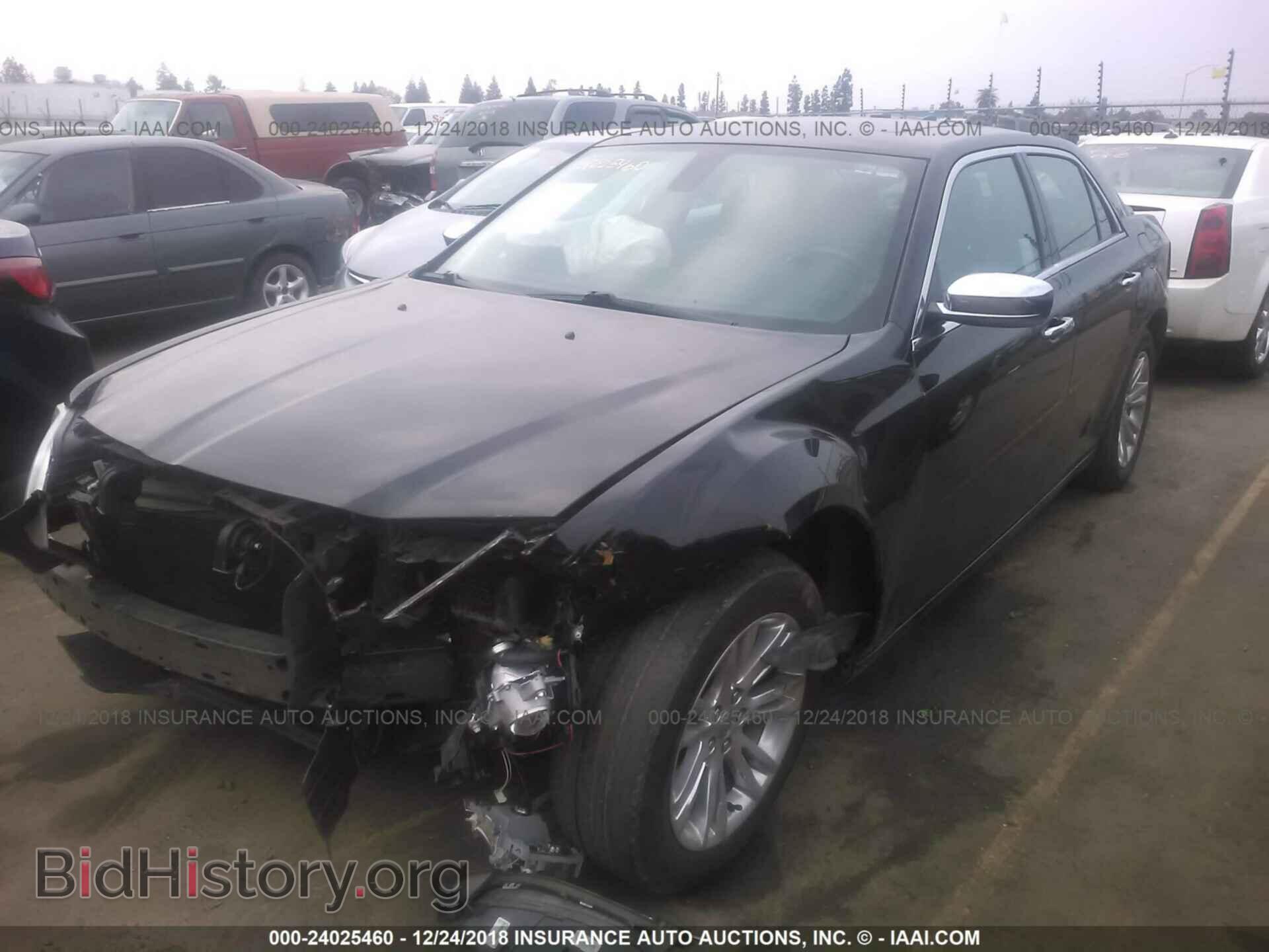 2016 CHRYSLER 300C - VIN: 2C3CCAEG2GH273256 - Фото 2
