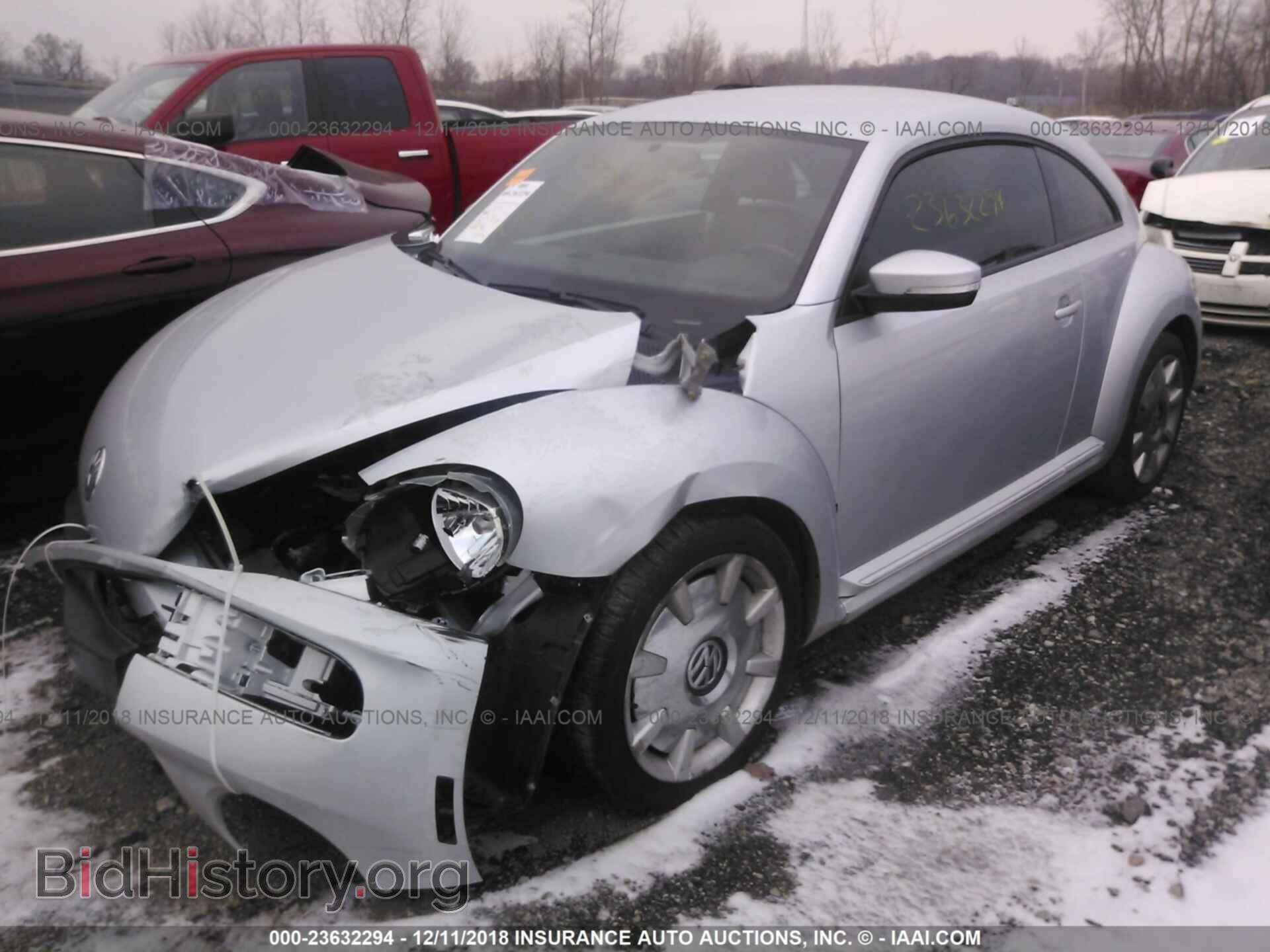 2012 VOLKSWAGEN BEETLE - VIN: 3VWJP7AT3CM604495 - Фото 2