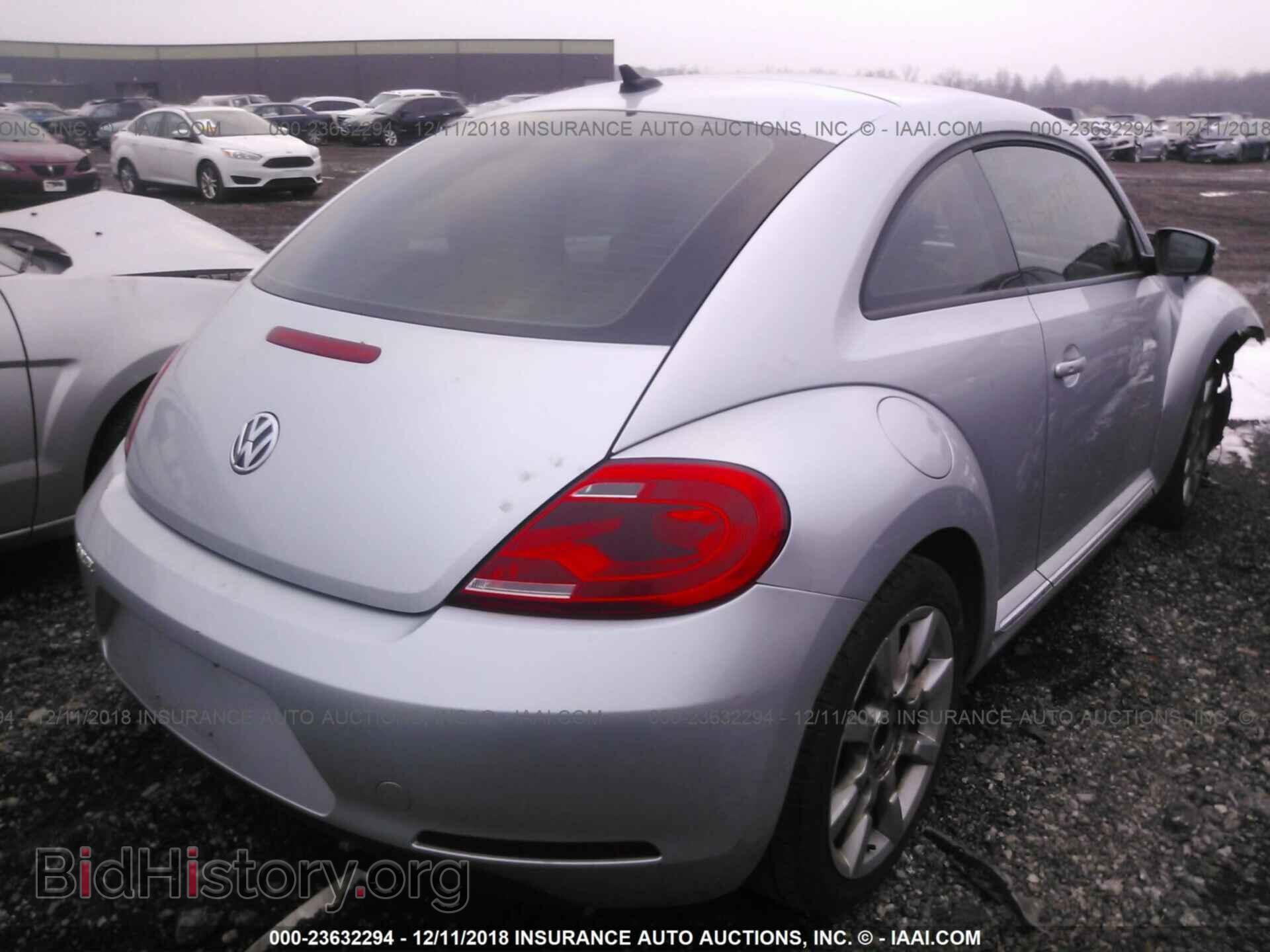 2012 VOLKSWAGEN BEETLE - VIN: 3VWJP7AT3CM604495 - Фото 4