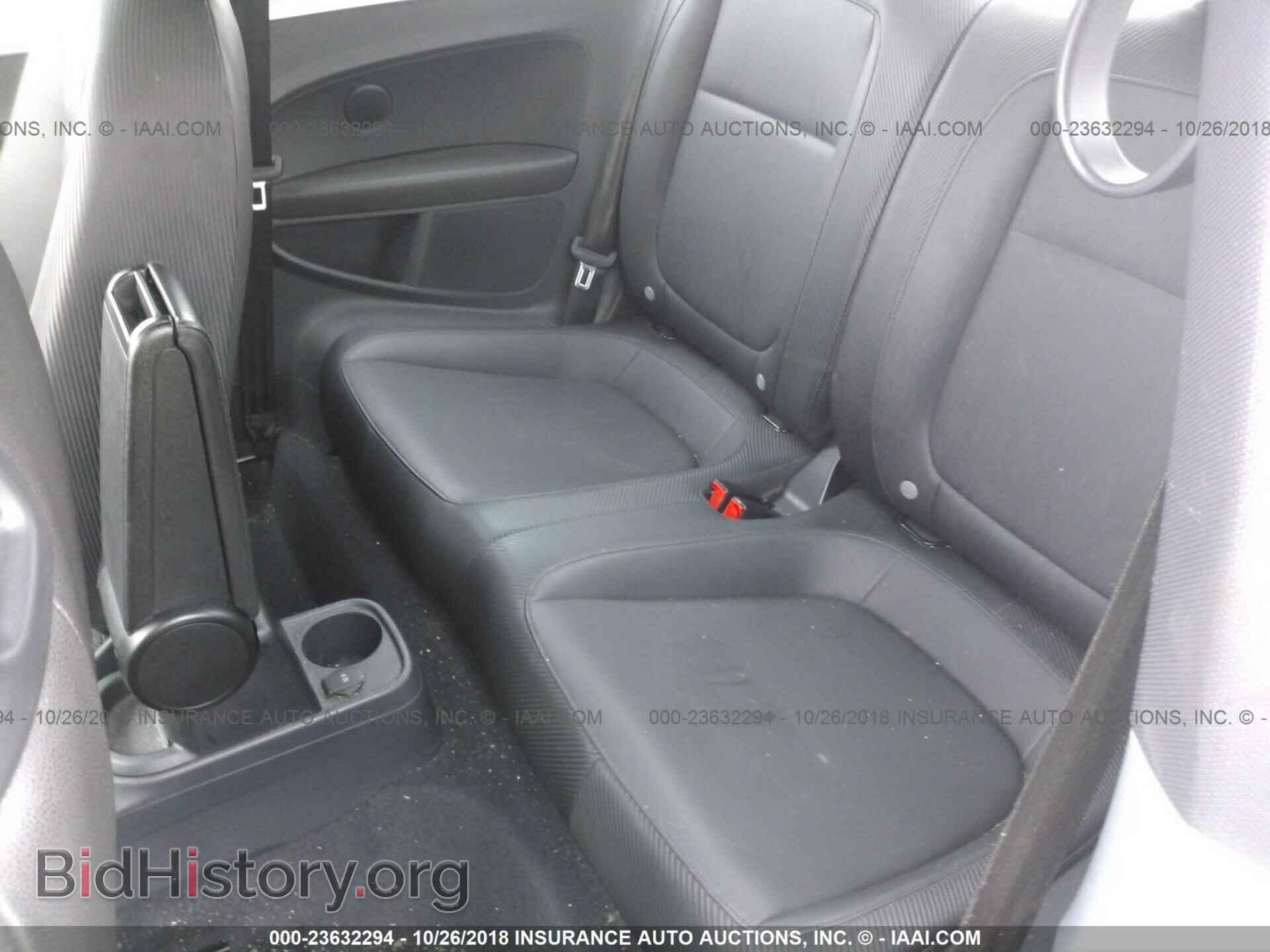 2012 VOLKSWAGEN BEETLE - VIN: 3VWJP7AT3CM604495 - Фото 8