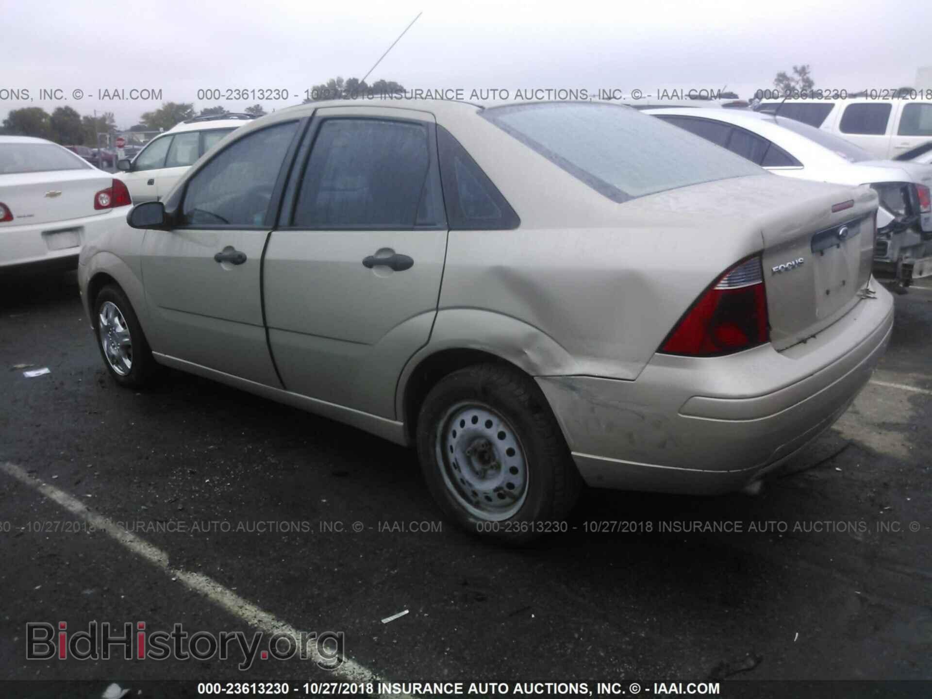 2007 FORD FOCUS - VIN: 1FAFP34N77W194567 - Photo 3