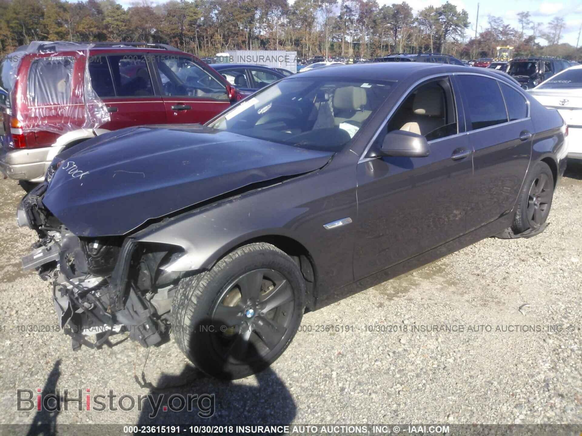 2012 BMW 528 - VIN: WBAXG5C55CDX03635 - Фото 2