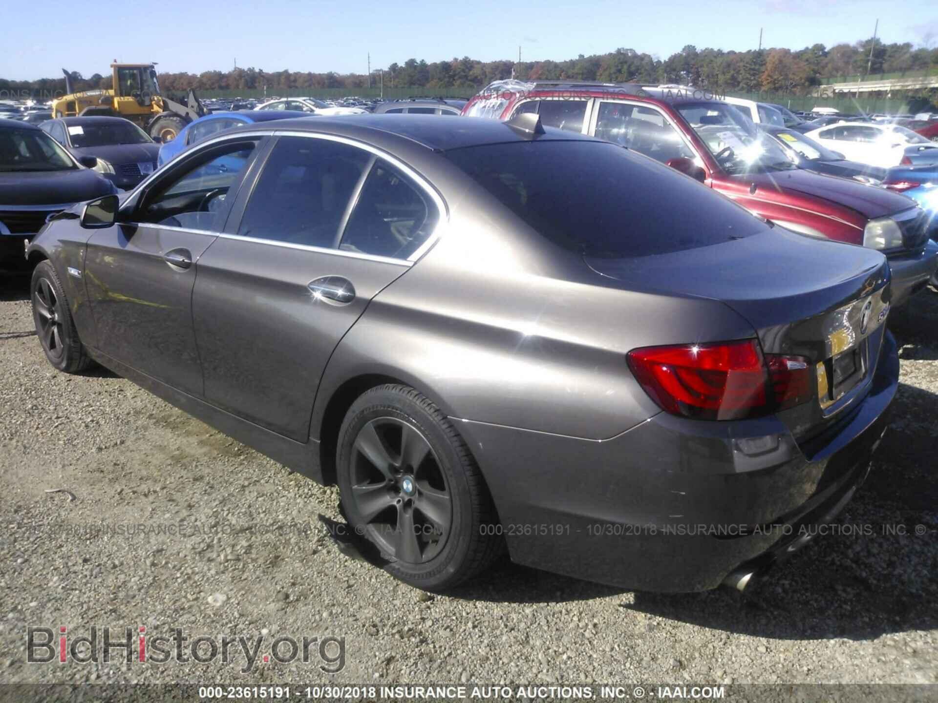 2012 BMW 528 - VIN: WBAXG5C55CDX03635 - Фото 3